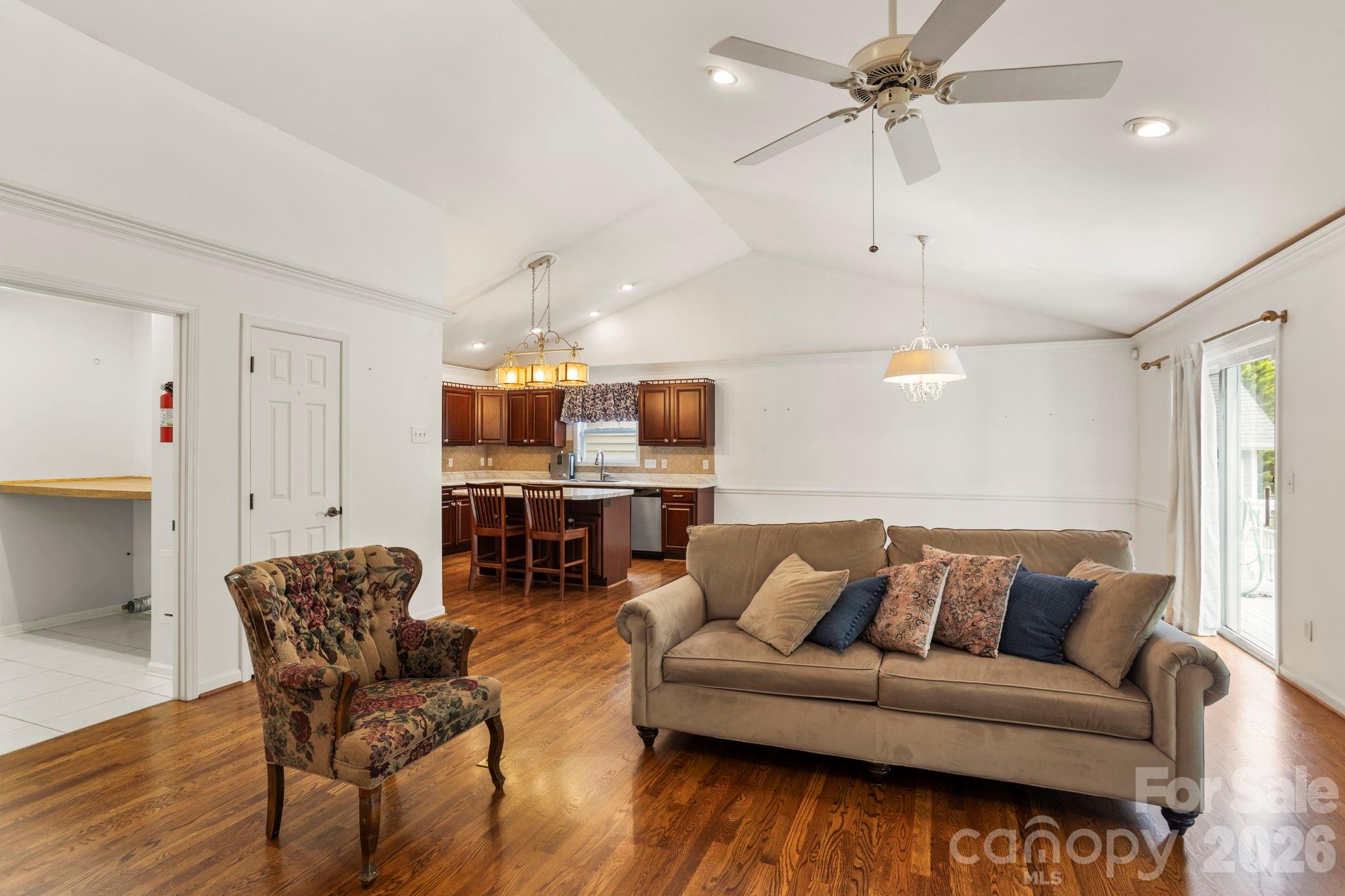 315 Charlestown Drive Property Photo 10