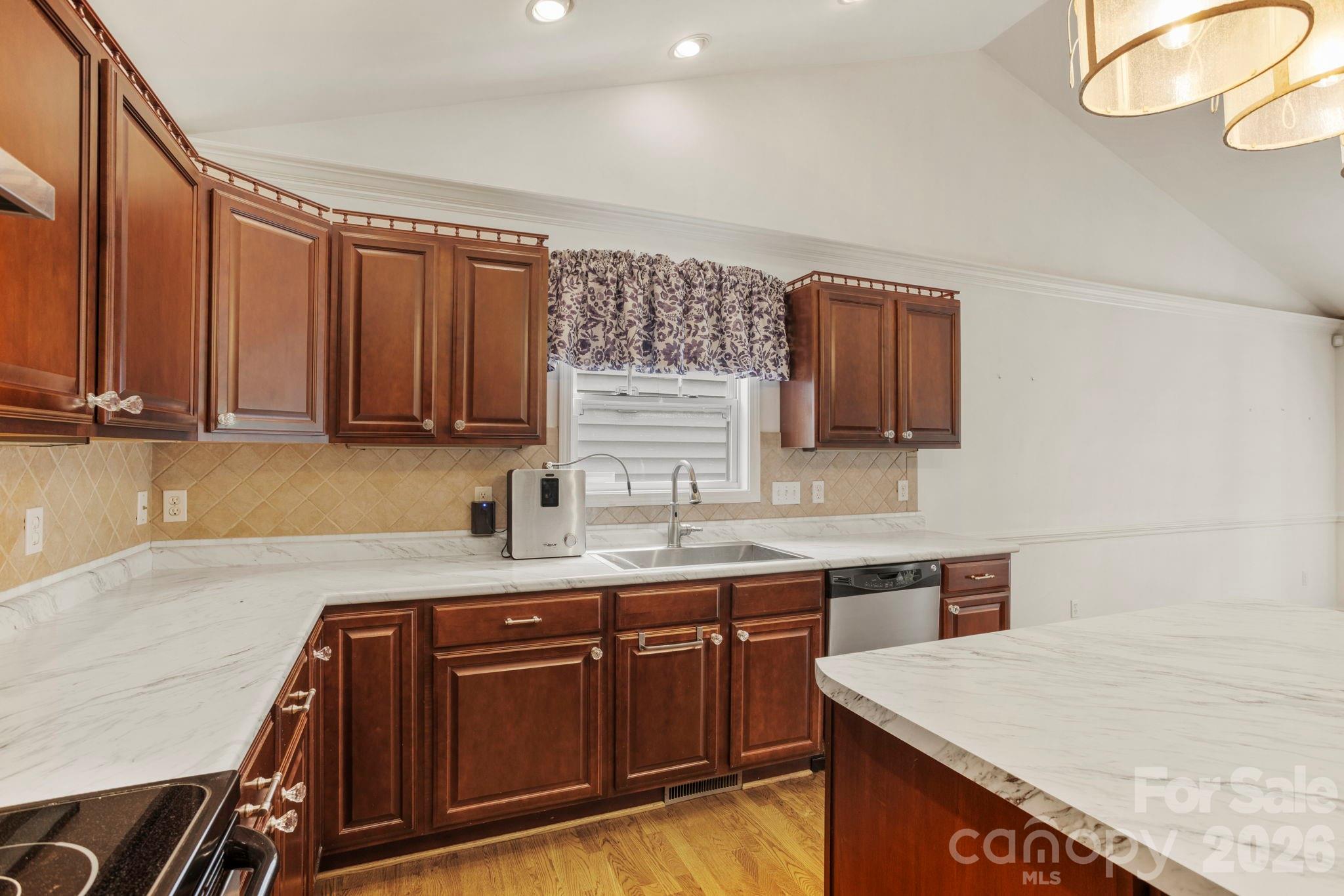 315 Charlestown Drive Property Photo 14