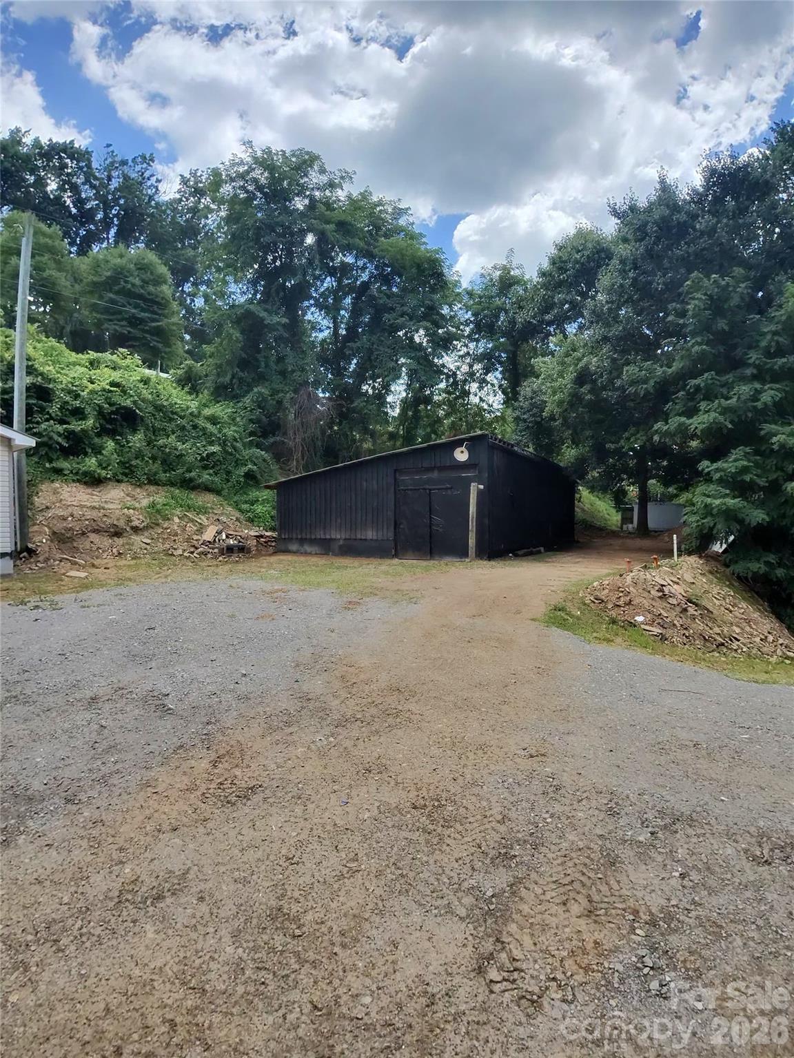 9999 P J Drive Property Photo 1