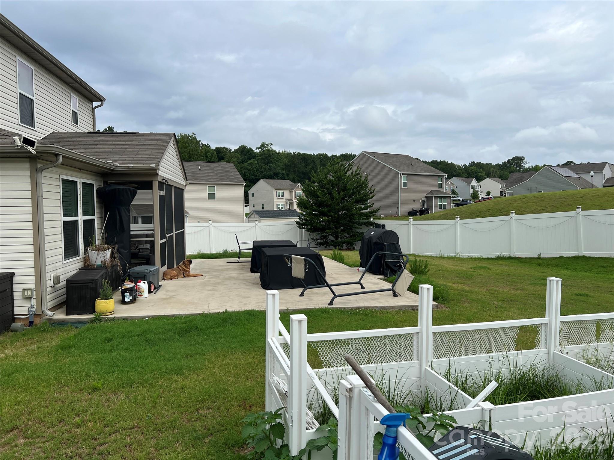 714 Lexington Drive 52 Property Photo 5