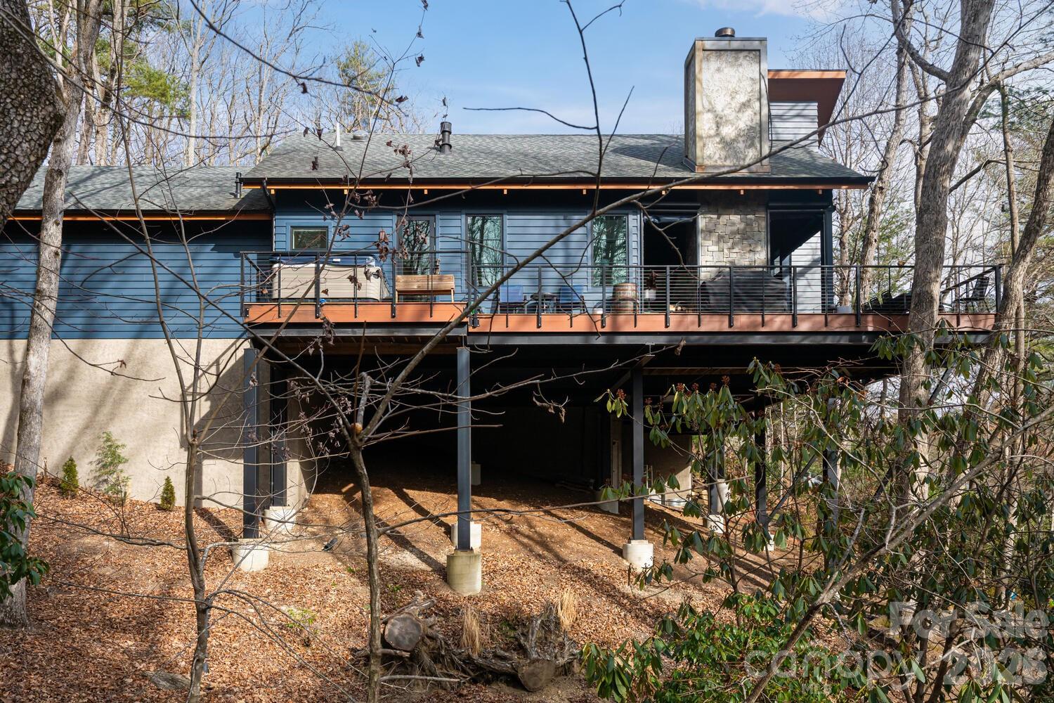 208 Glenroy Court Property Photo 46