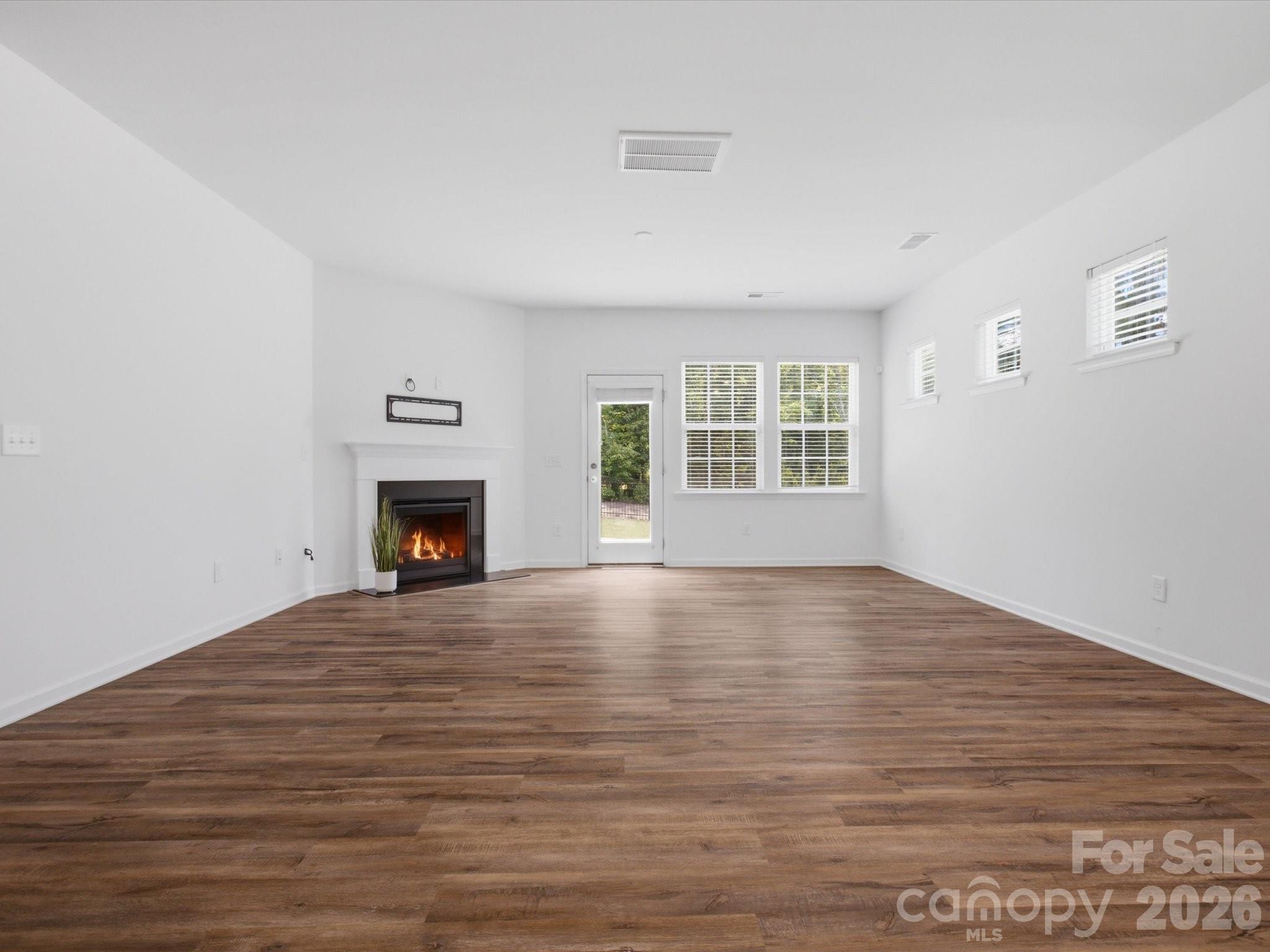 1012 Whipcord Drive Property Photo 15