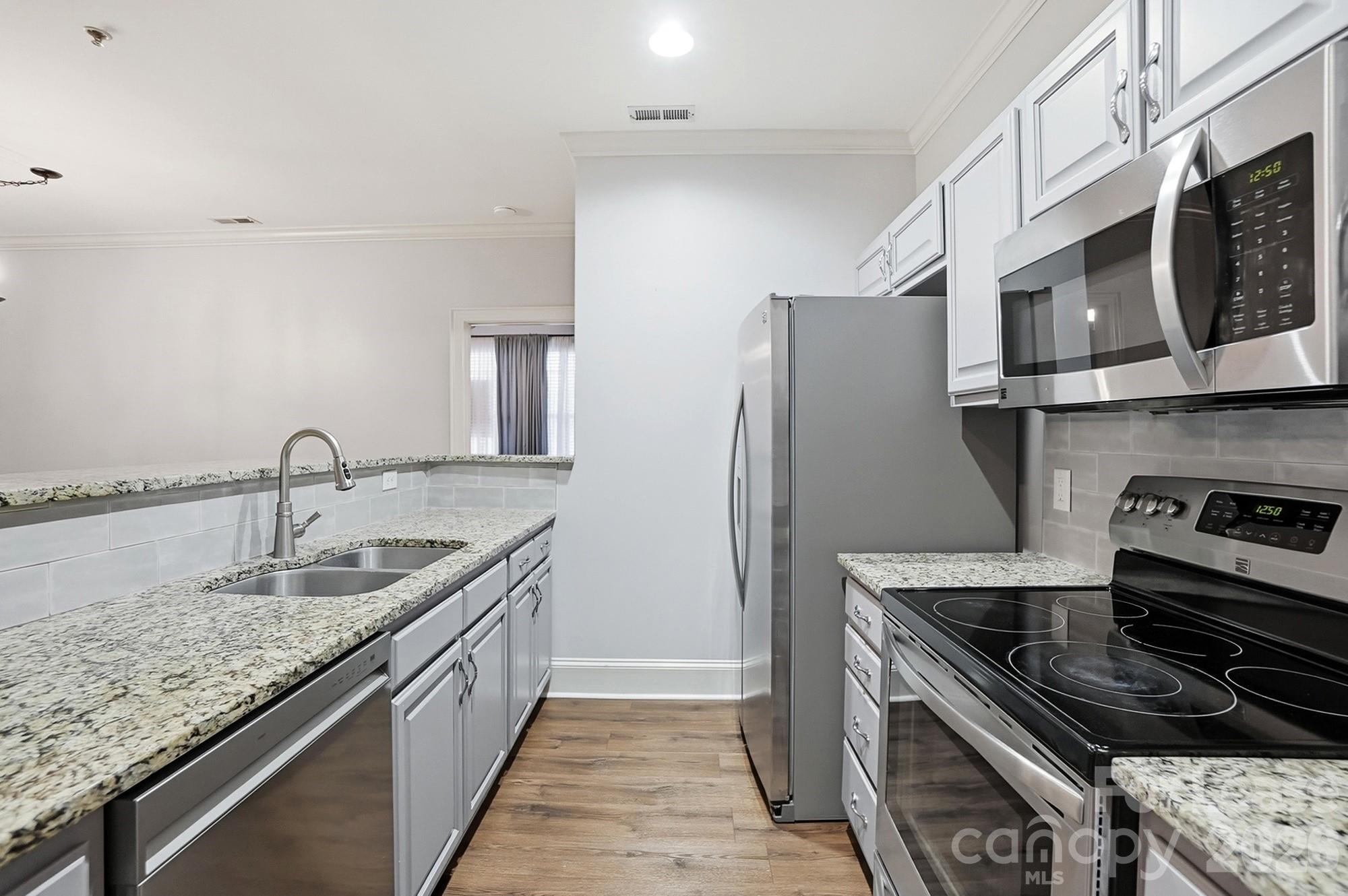 1117 Park West Drive Property Photo 12