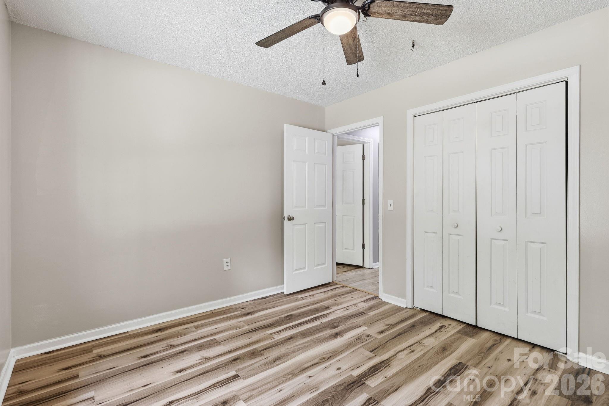 340 Oakwood Lane Property Photo 18