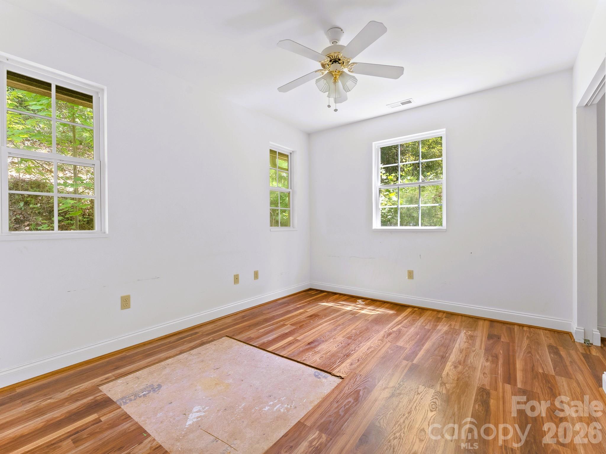 269 Pinewood Knoll Drive Property Photo 13