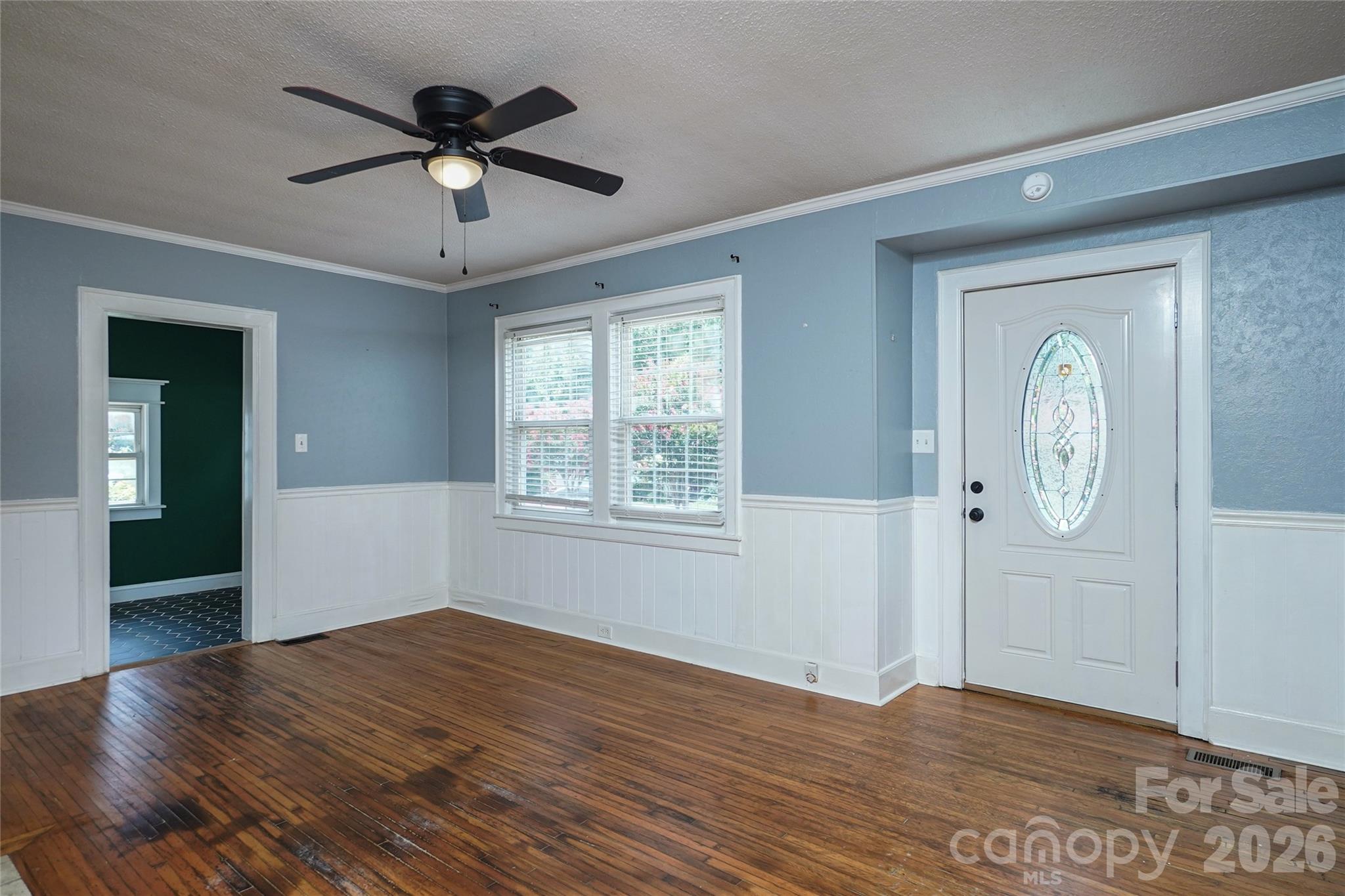 512 W 8th Avenue Property Photo 13