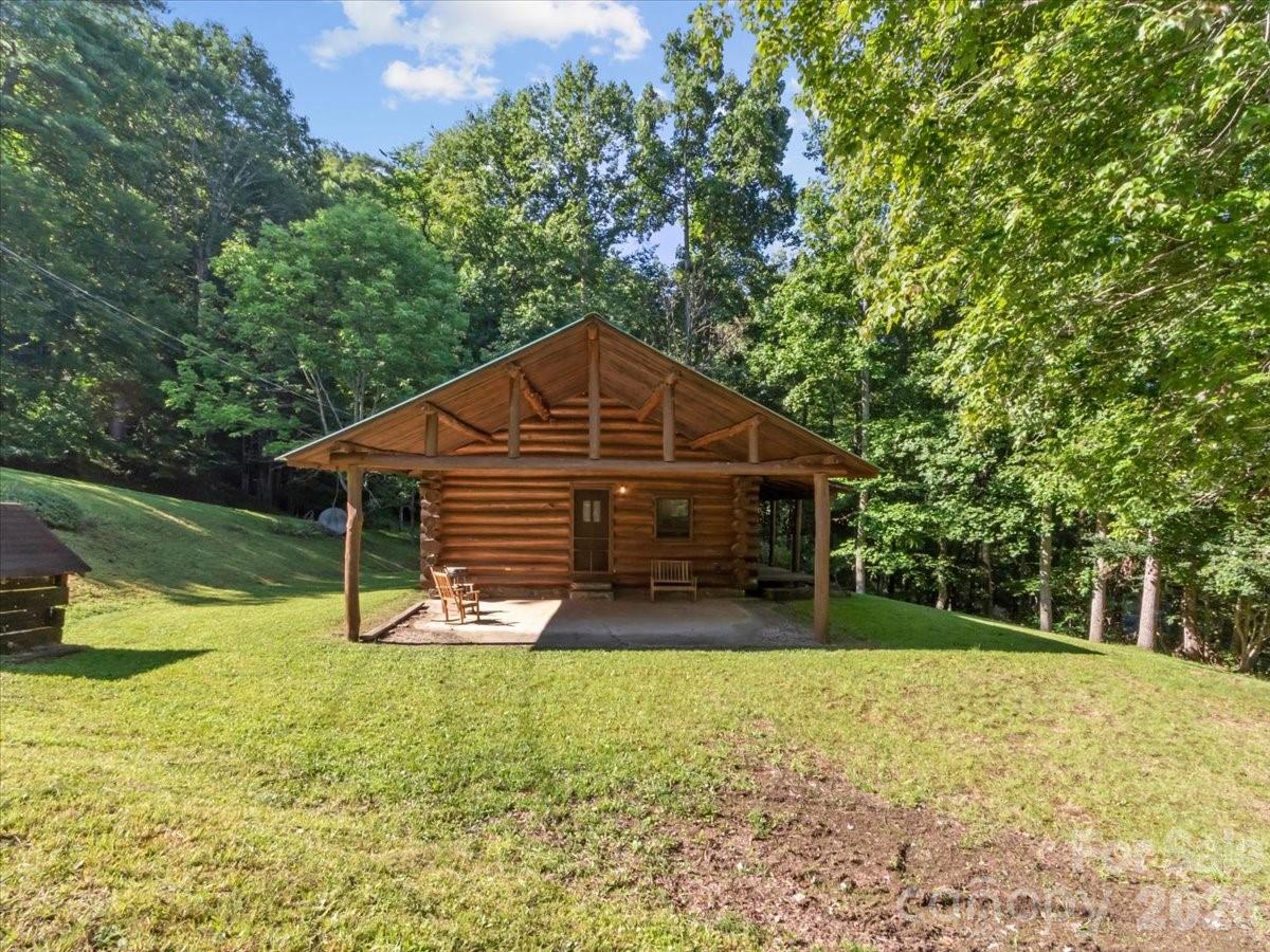 230 Chatter Box Lane Property Photo 2