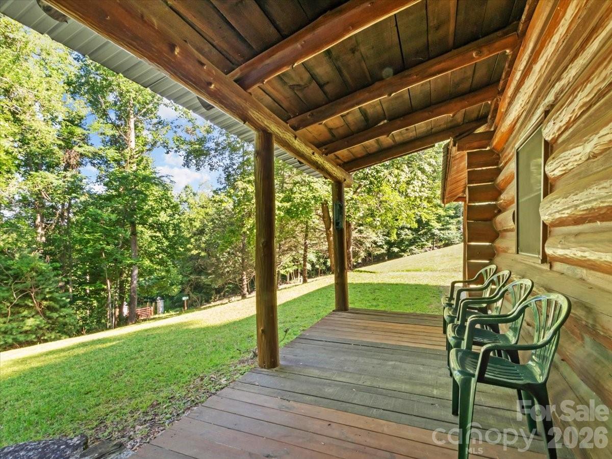 230 Chatter Box Lane Property Photo 6