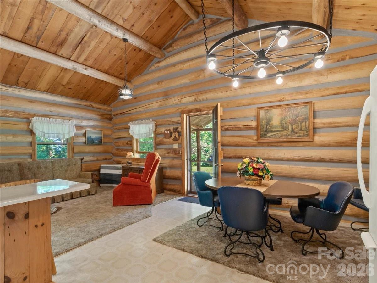230 Chatter Box Lane Property Photo 8