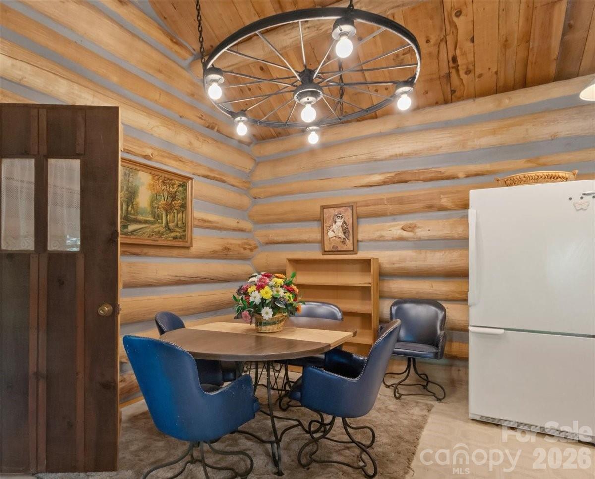 230 Chatter Box Lane Property Photo 13