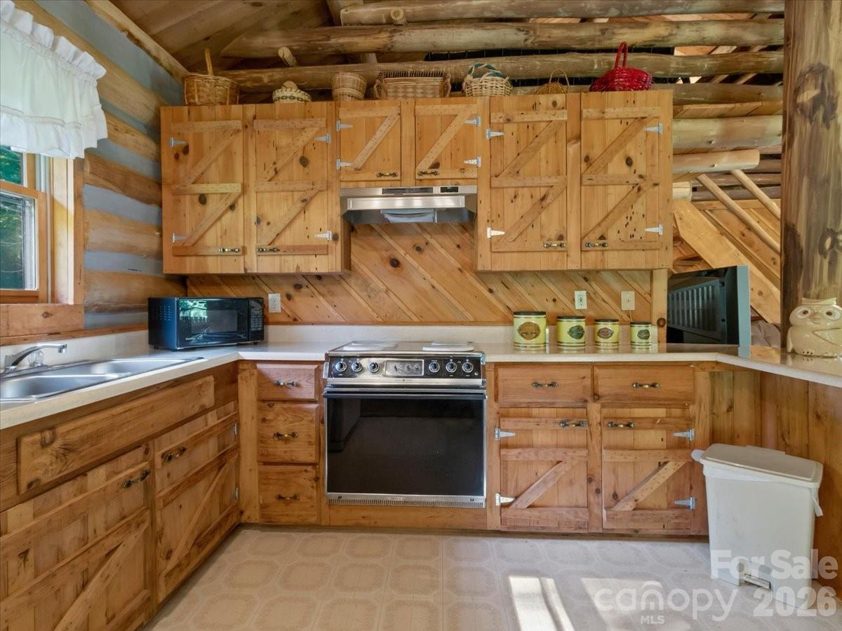 230 Chatter Box Lane Property Photo 14