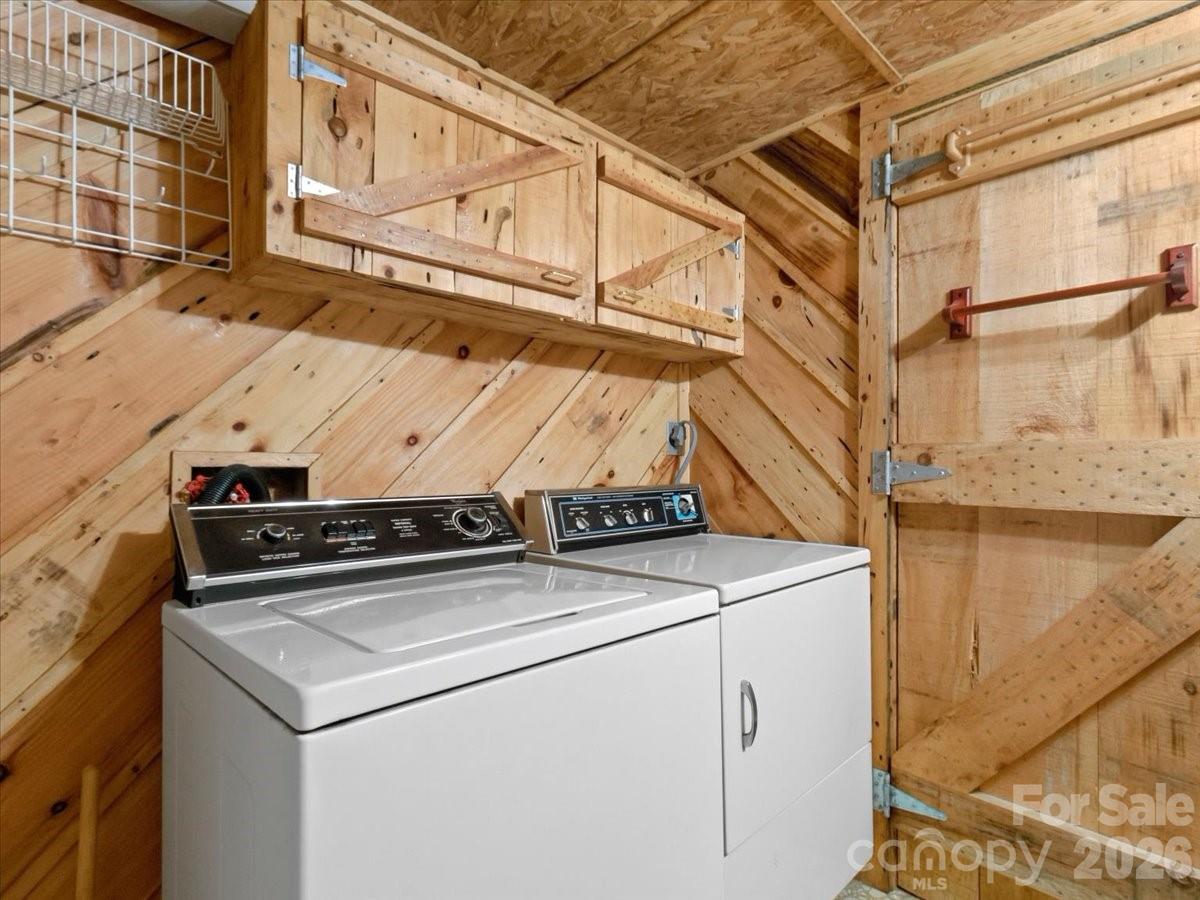 230 Chatter Box Lane Property Photo 26