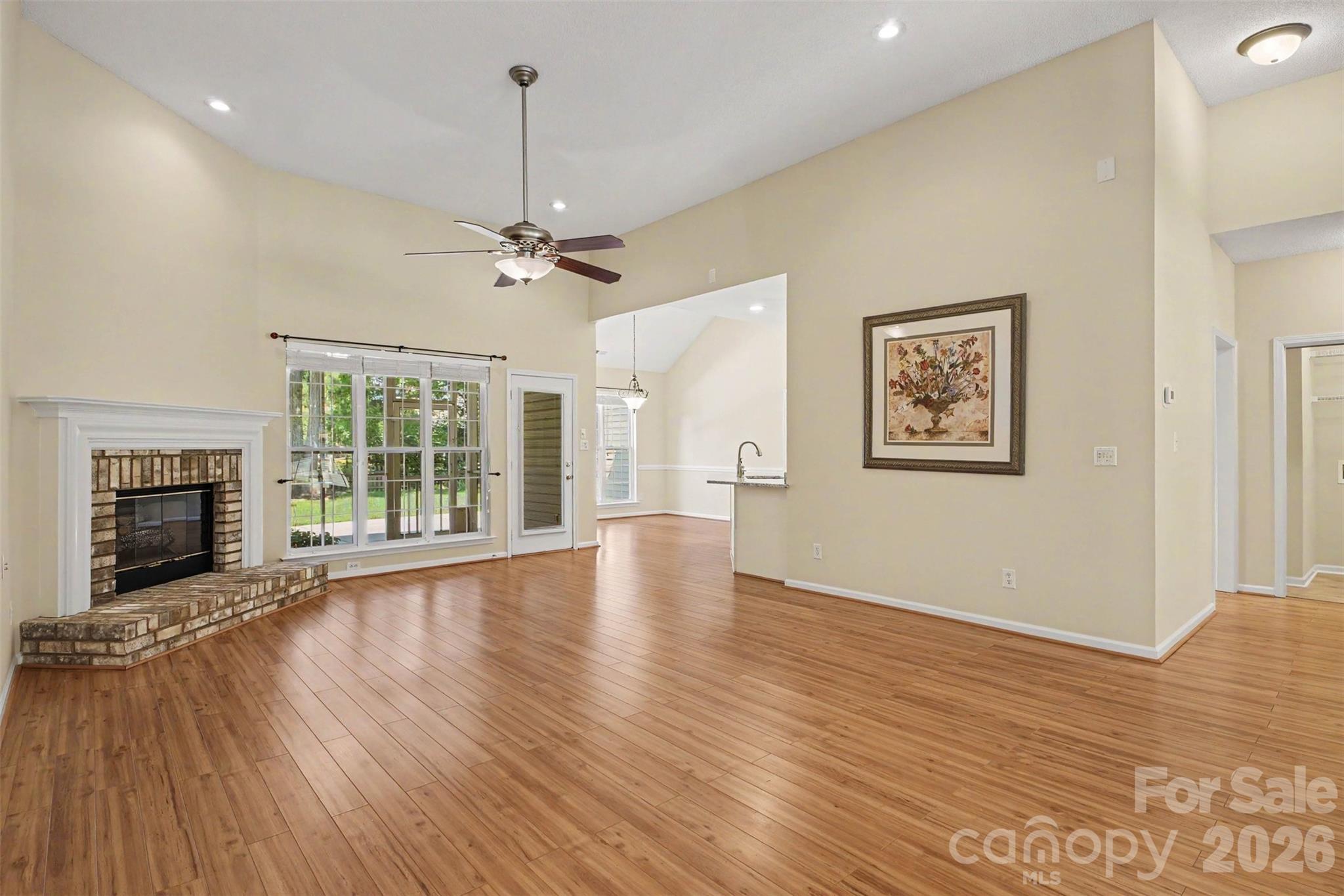 576 Gatsby Place Property Photo 6
