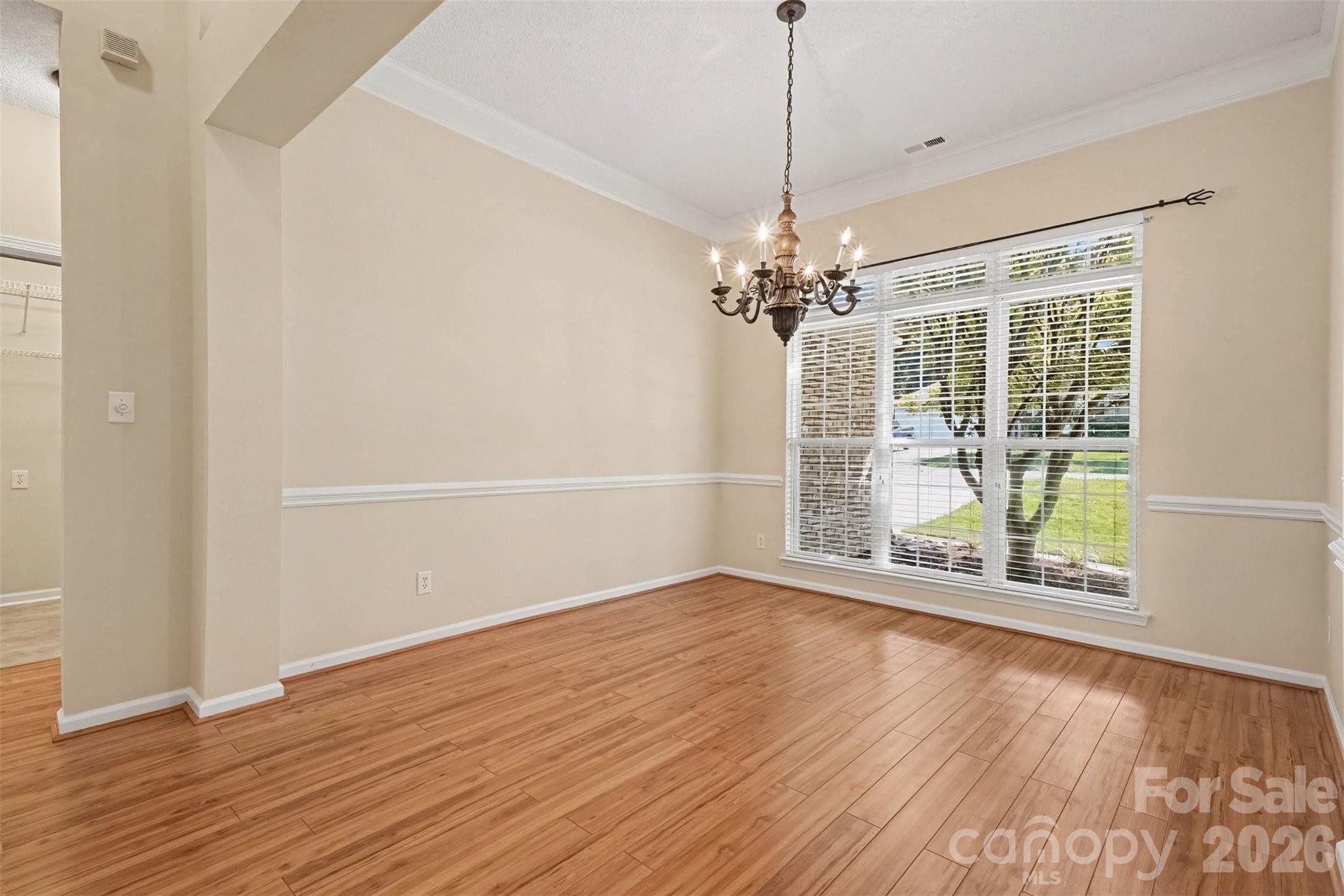 576 Gatsby Place Property Photo 7