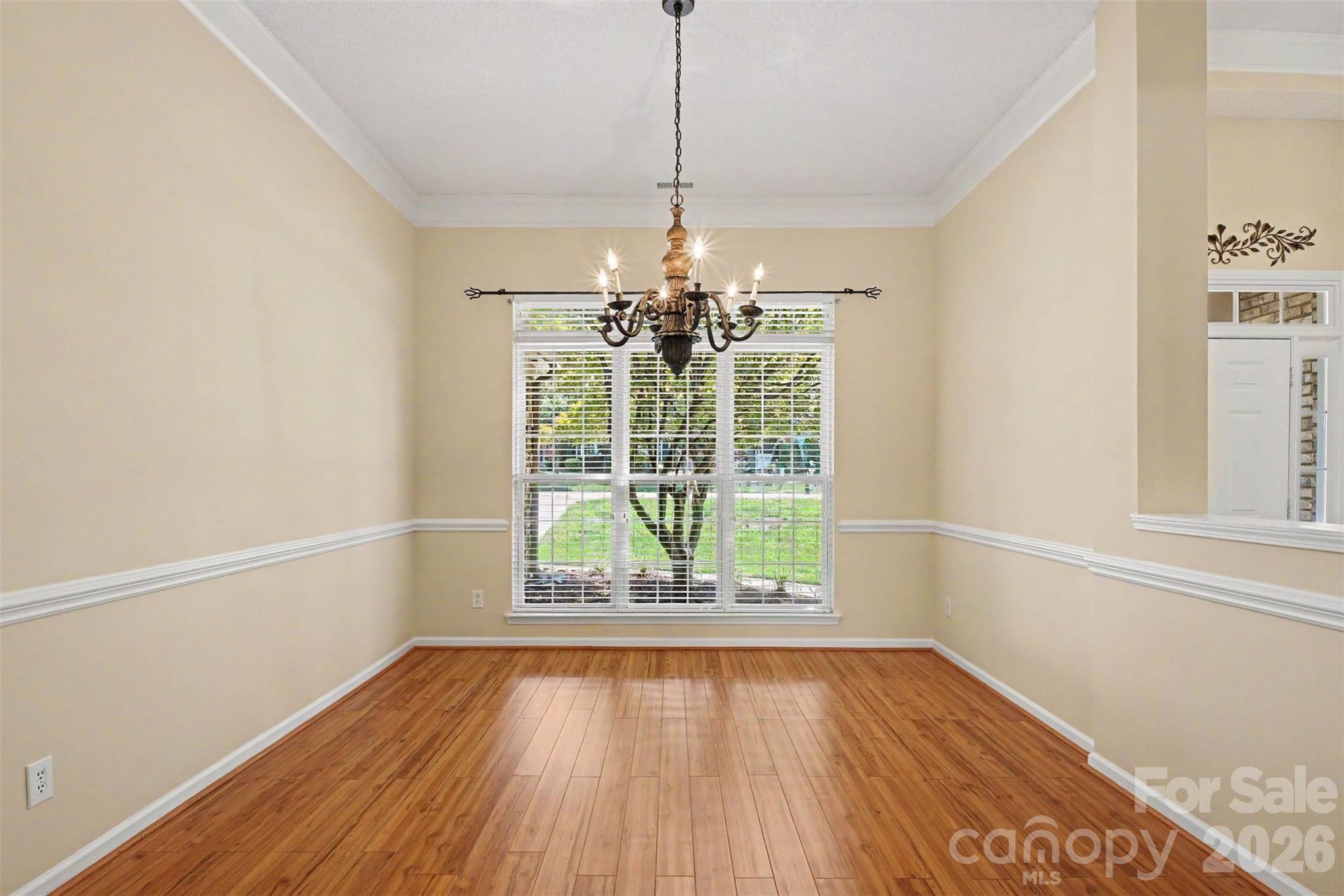 576 Gatsby Place Property Photo 8