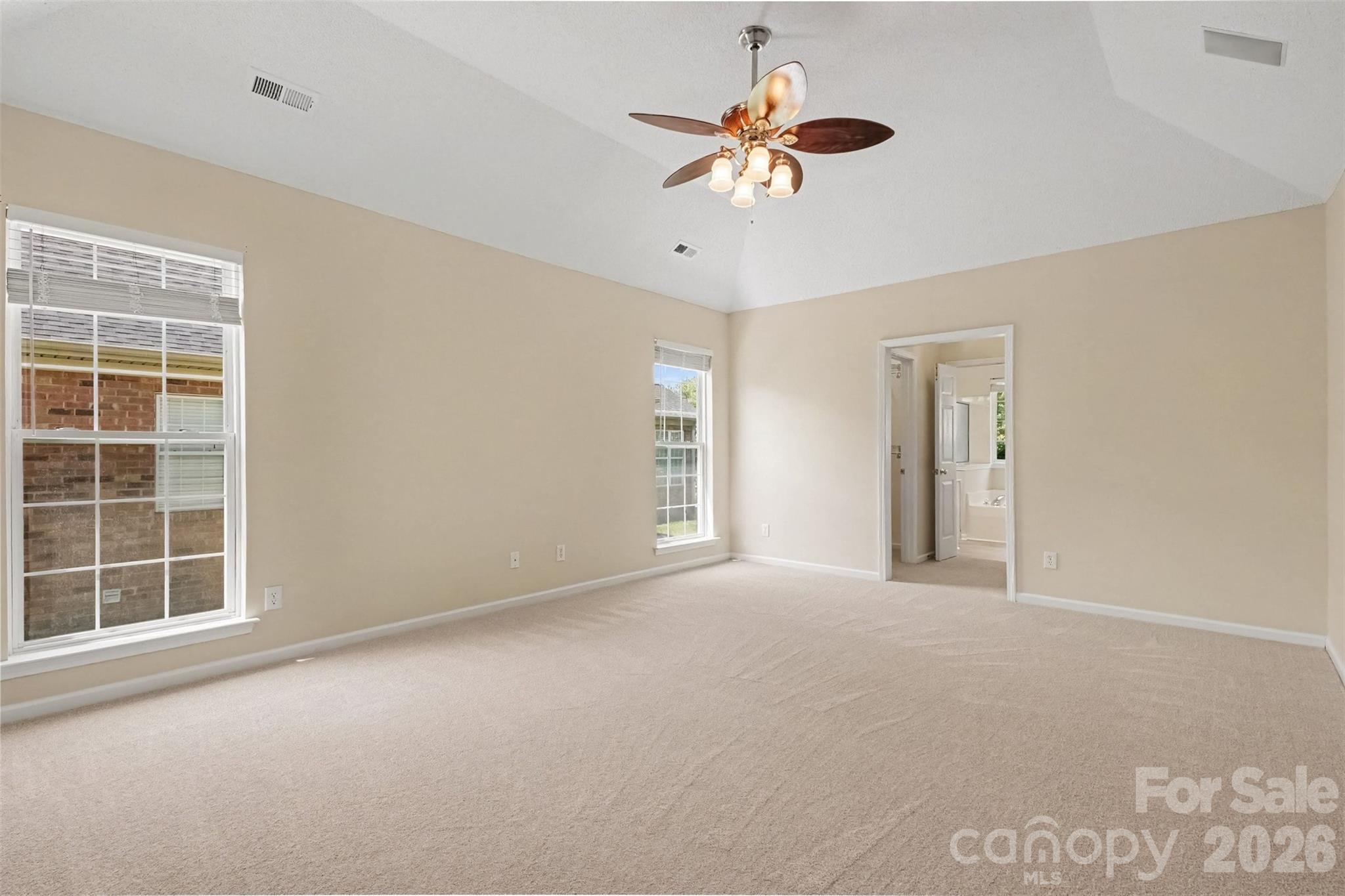 576 Gatsby Place Property Photo 18