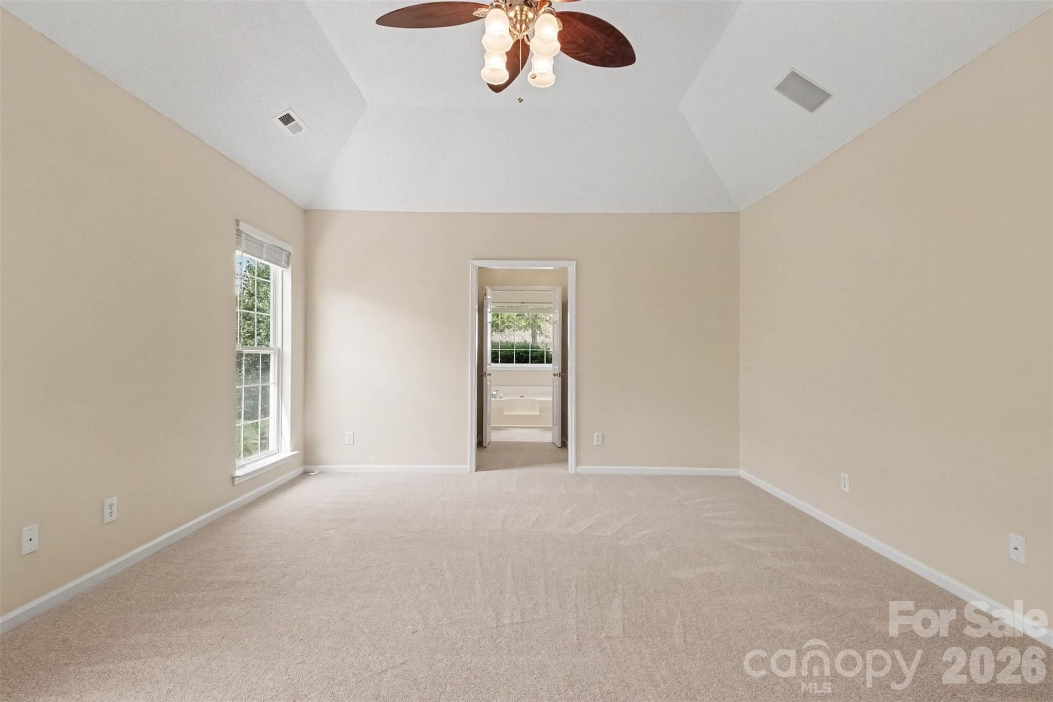 576 Gatsby Place Property Photo 19