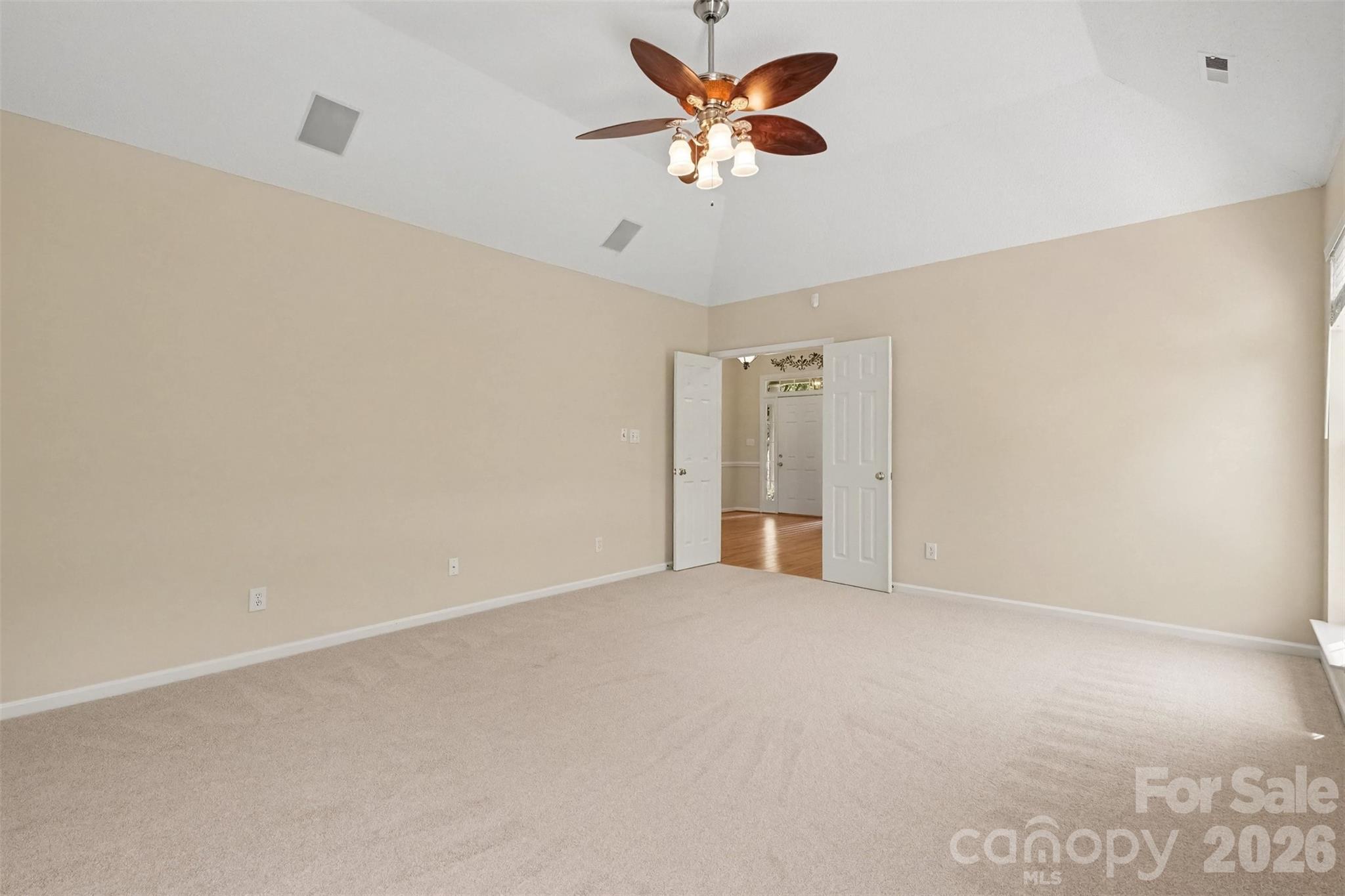 576 Gatsby Place Property Photo 20