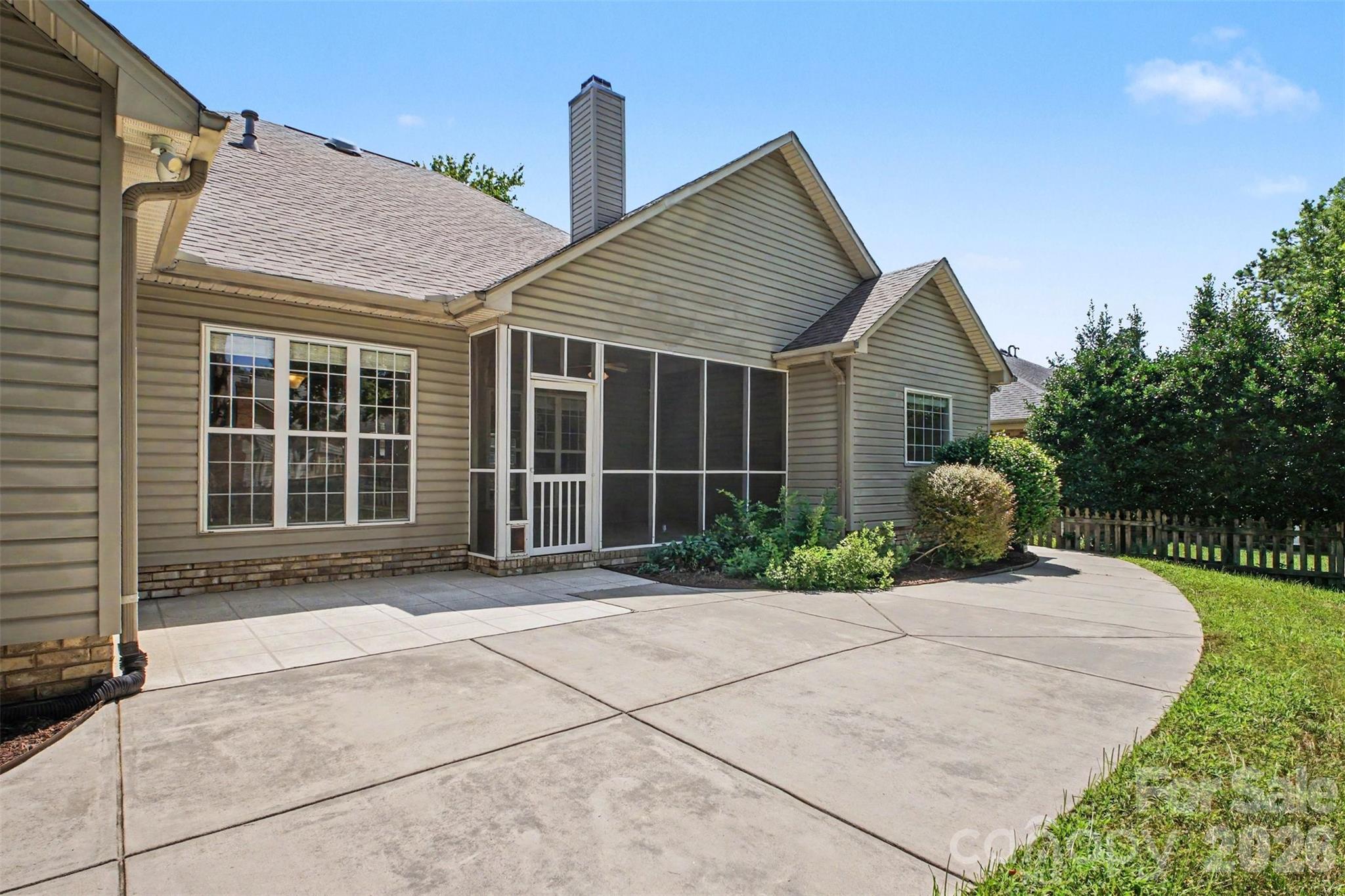 576 Gatsby Place Property Photo 36
