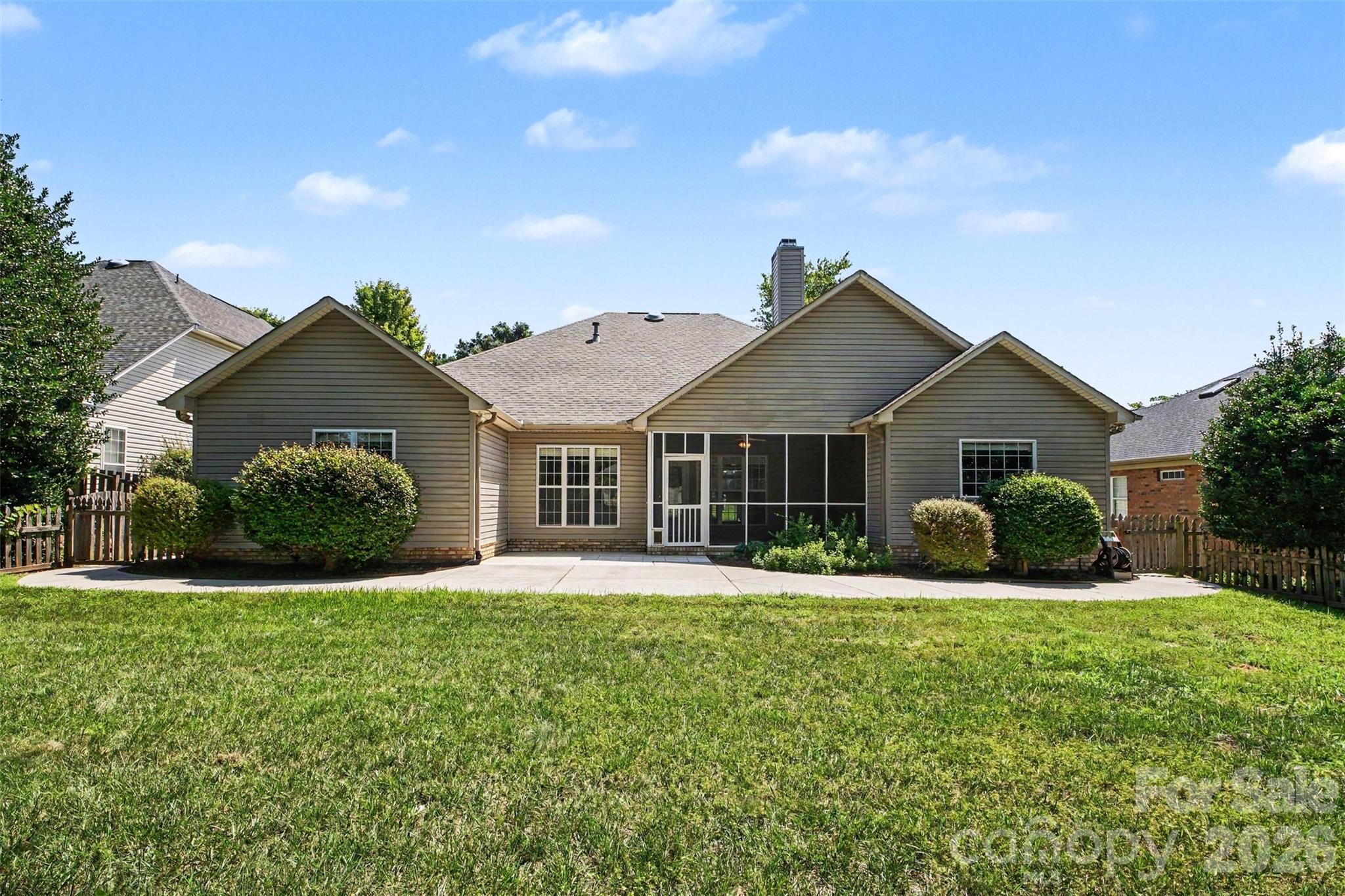 576 Gatsby Place Property Photo 38