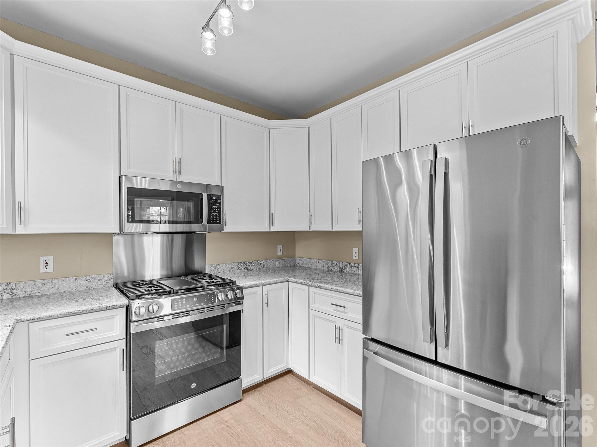 66 Hyde Avenue Property Photo 9