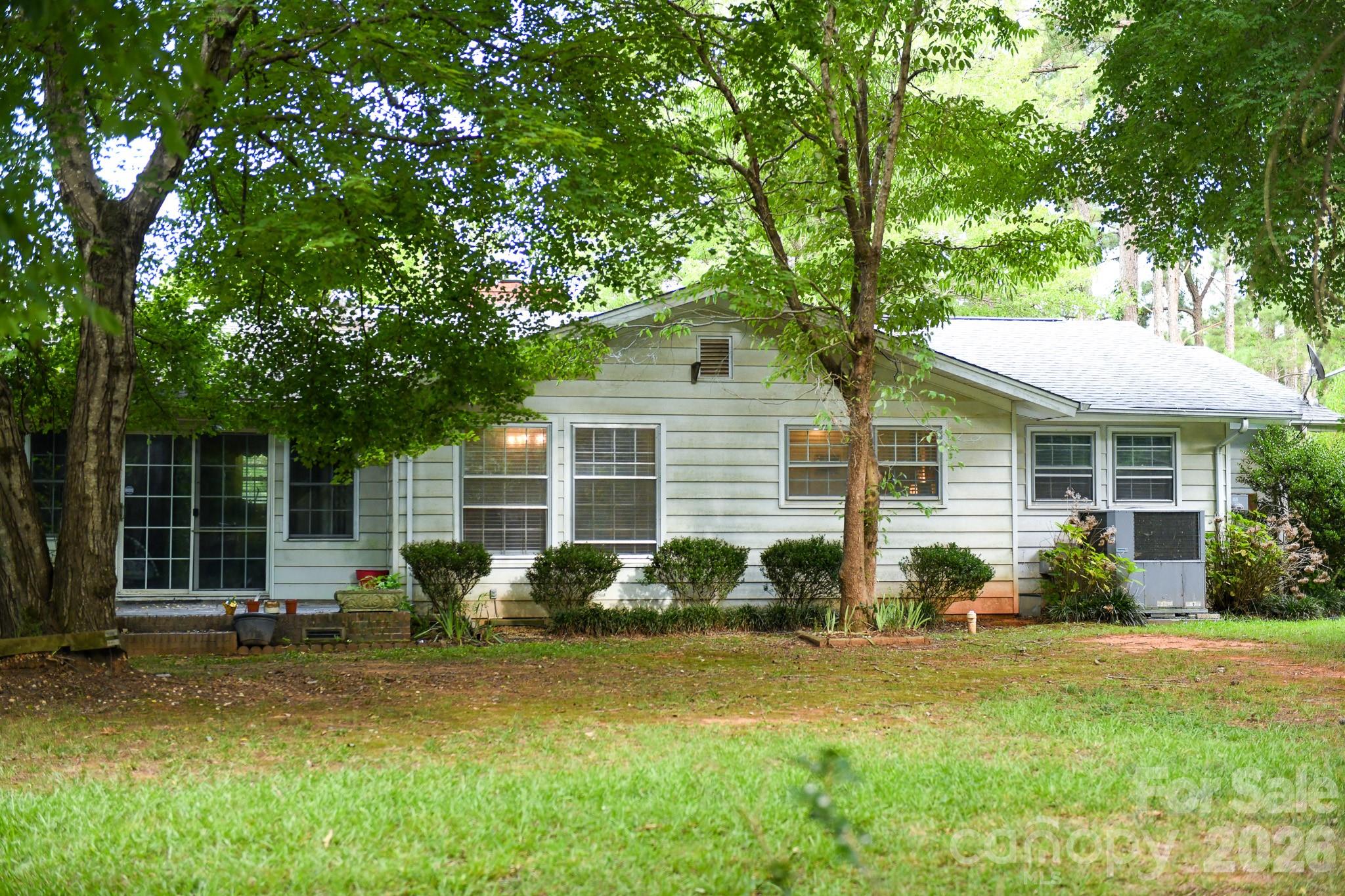 616 Pineview Lakes Road Property Photo 3