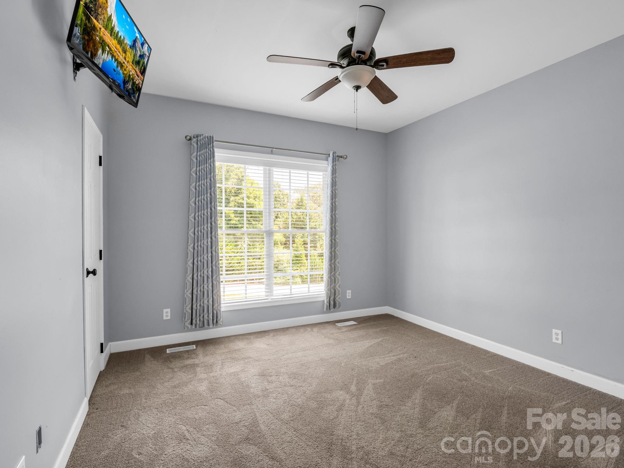 355 Hidden Meadow Drive Property Photo 29