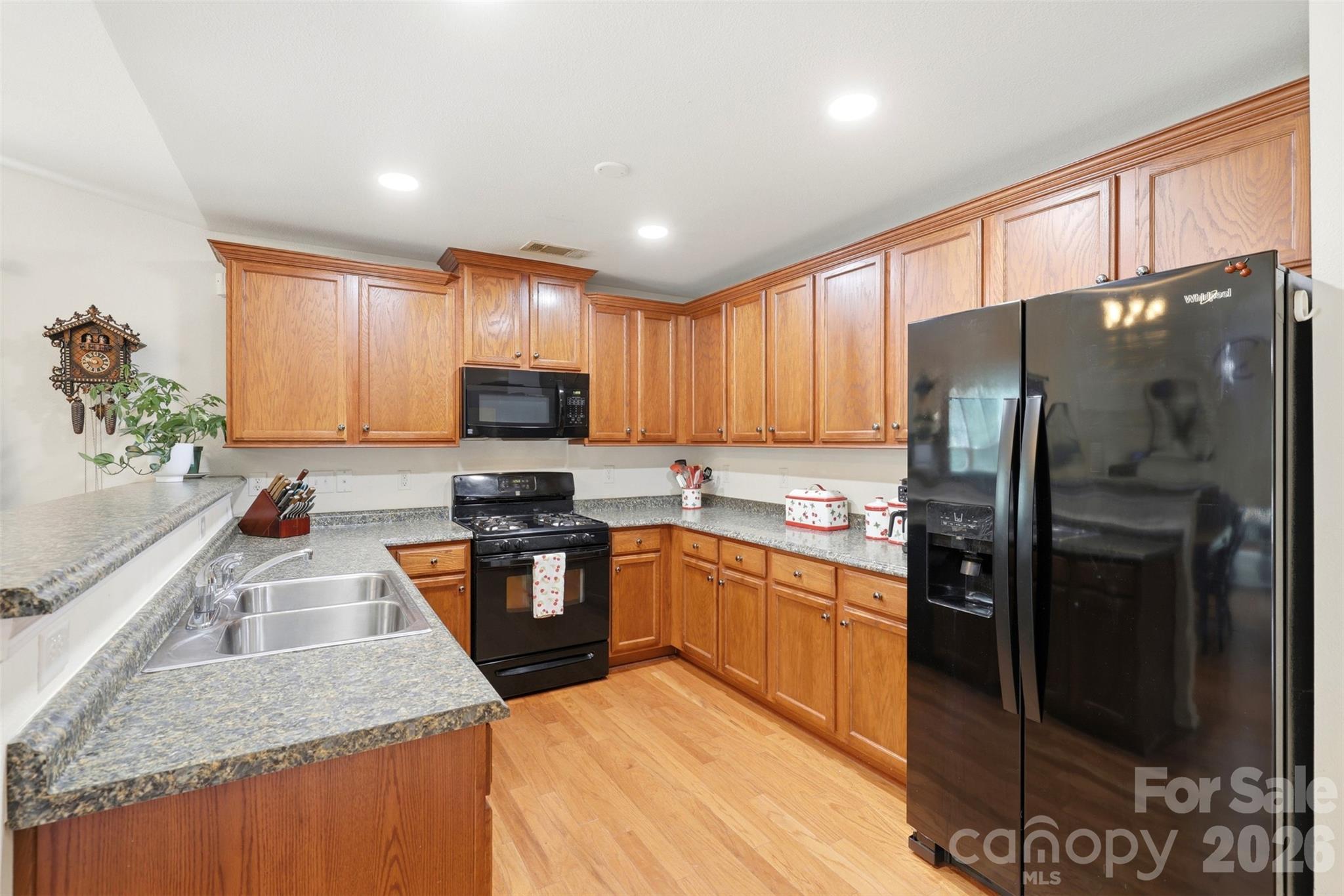 1112 Marcus Street Property Photo 11
