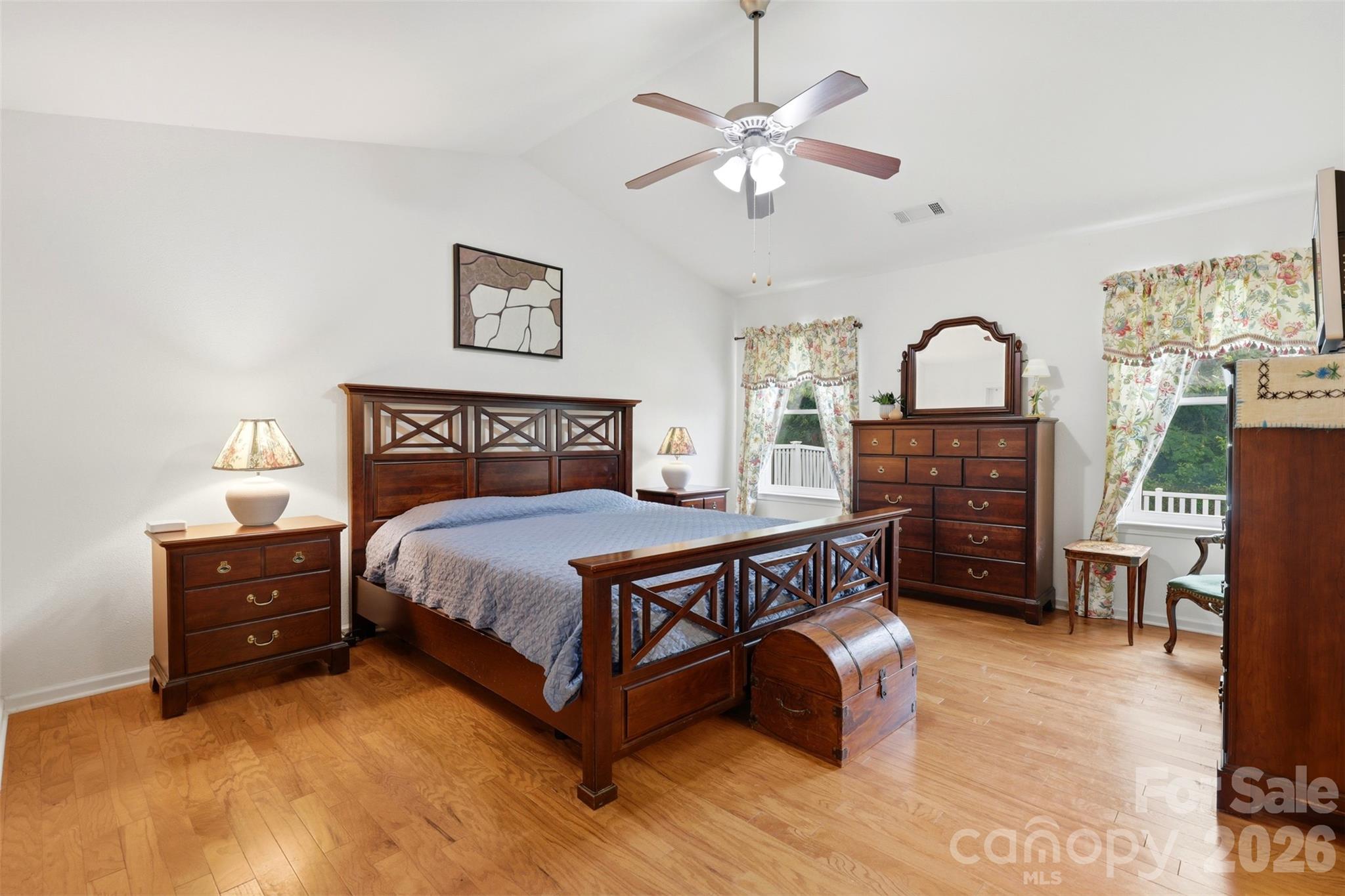 1112 Marcus Street Property Photo 19