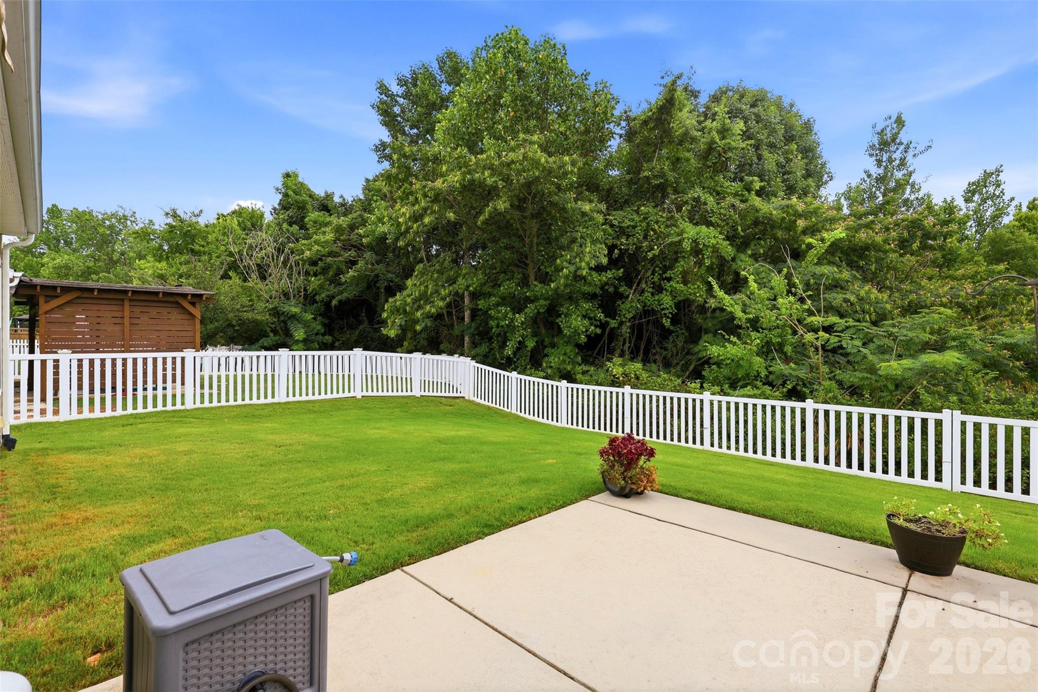 1112 Marcus Street Property Photo 27