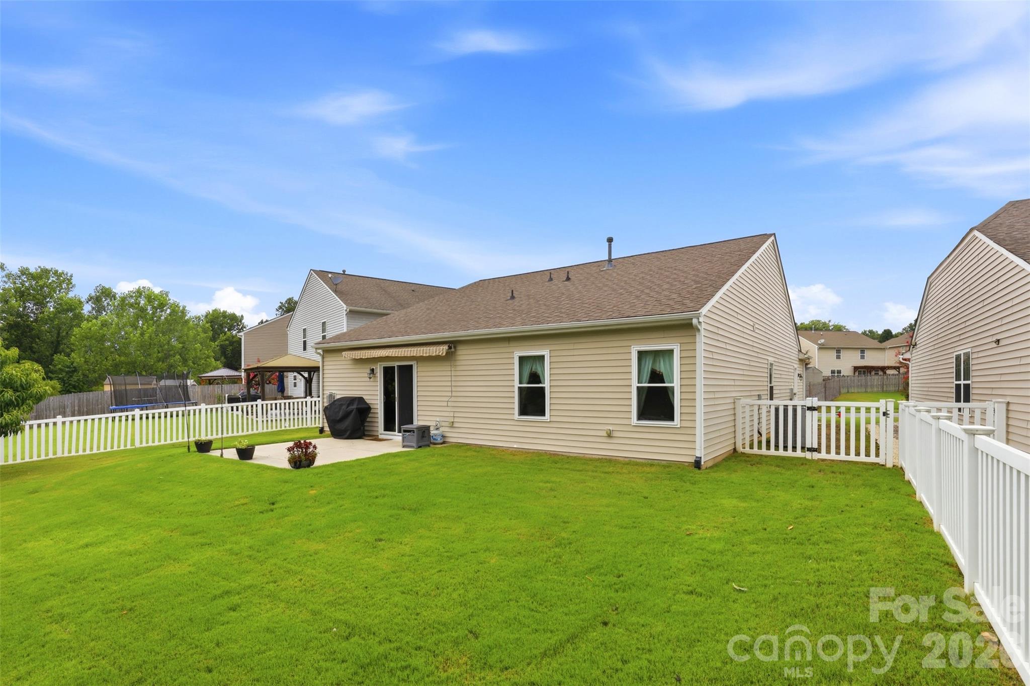 1112 Marcus Street Property Photo 29
