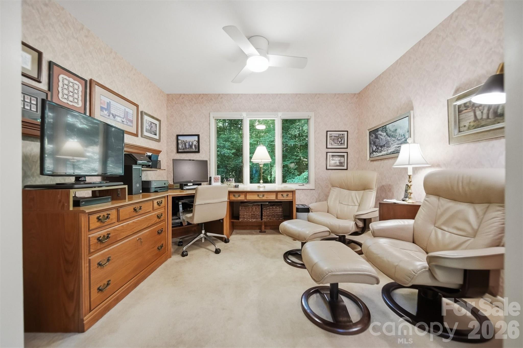 414 Stonecroft Drive Property Photo 23