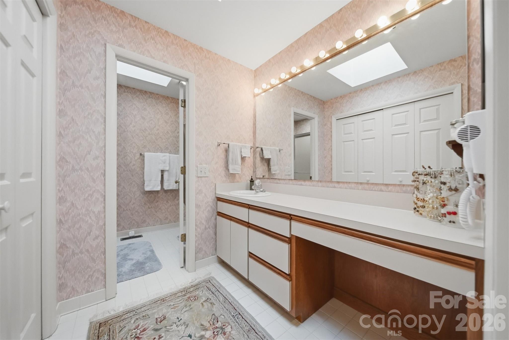 414 Stonecroft Drive Property Photo 24