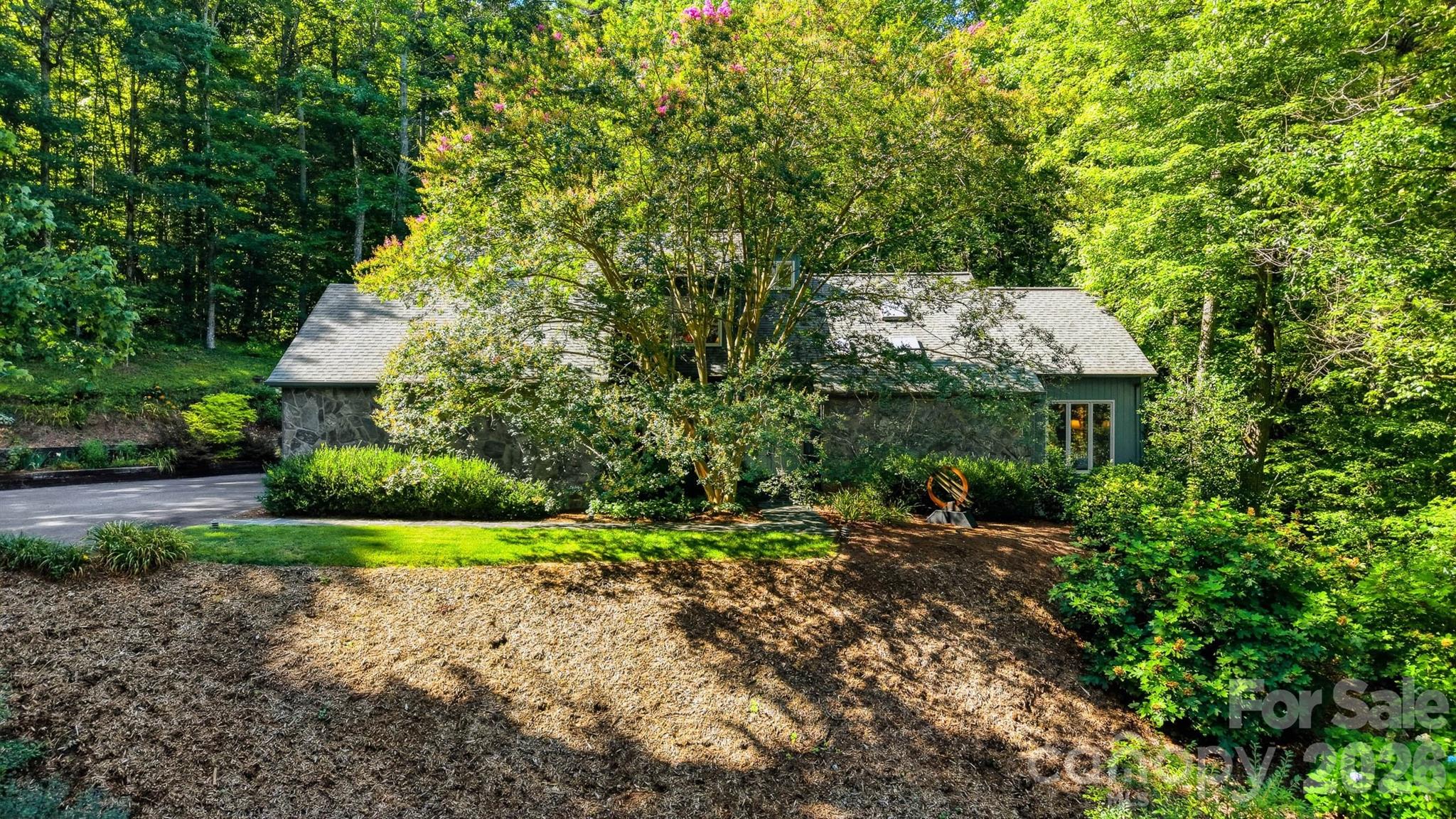 414 Stonecroft Drive Property Photo 40