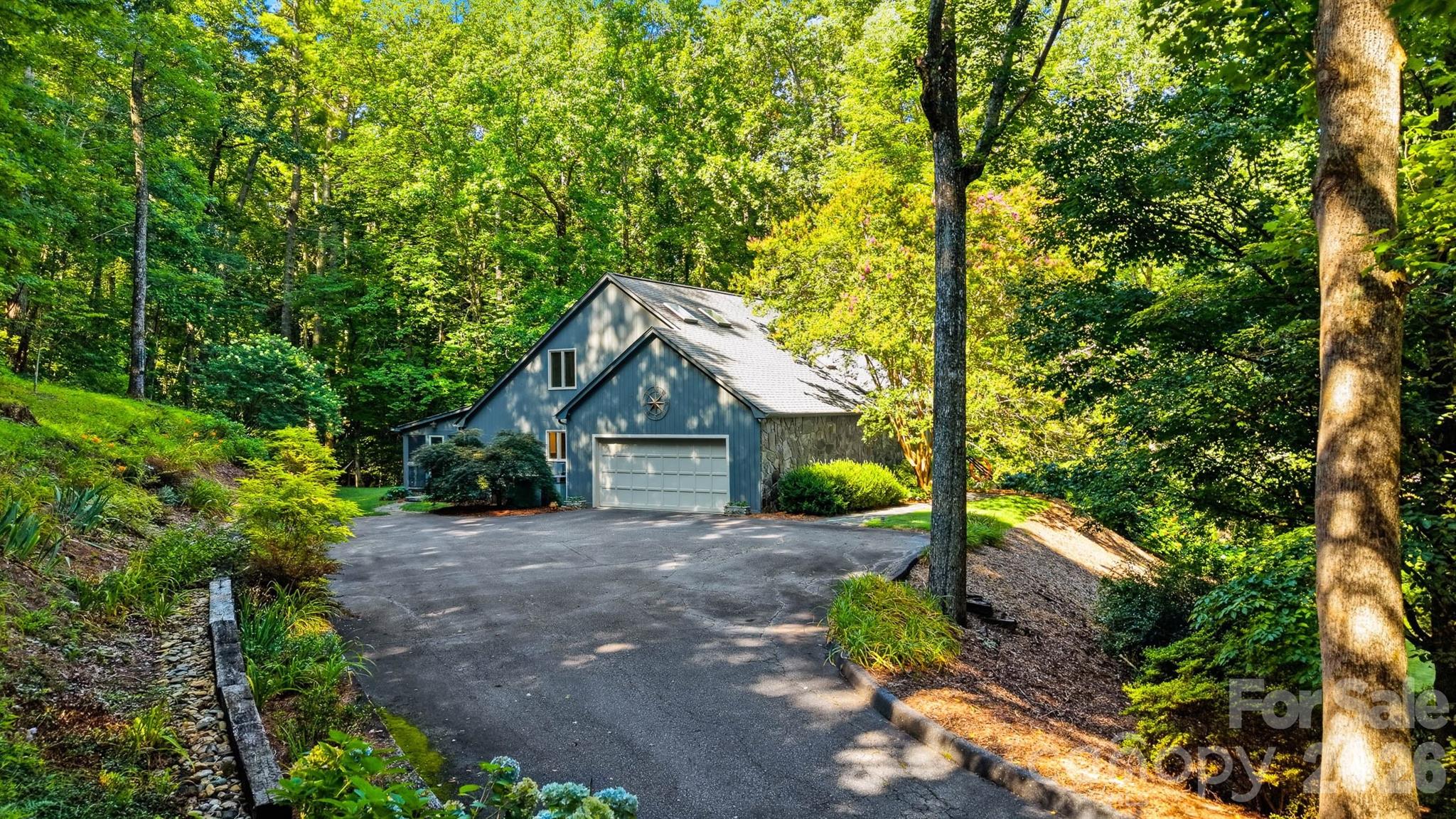 414 Stonecroft Drive Property Photo 42