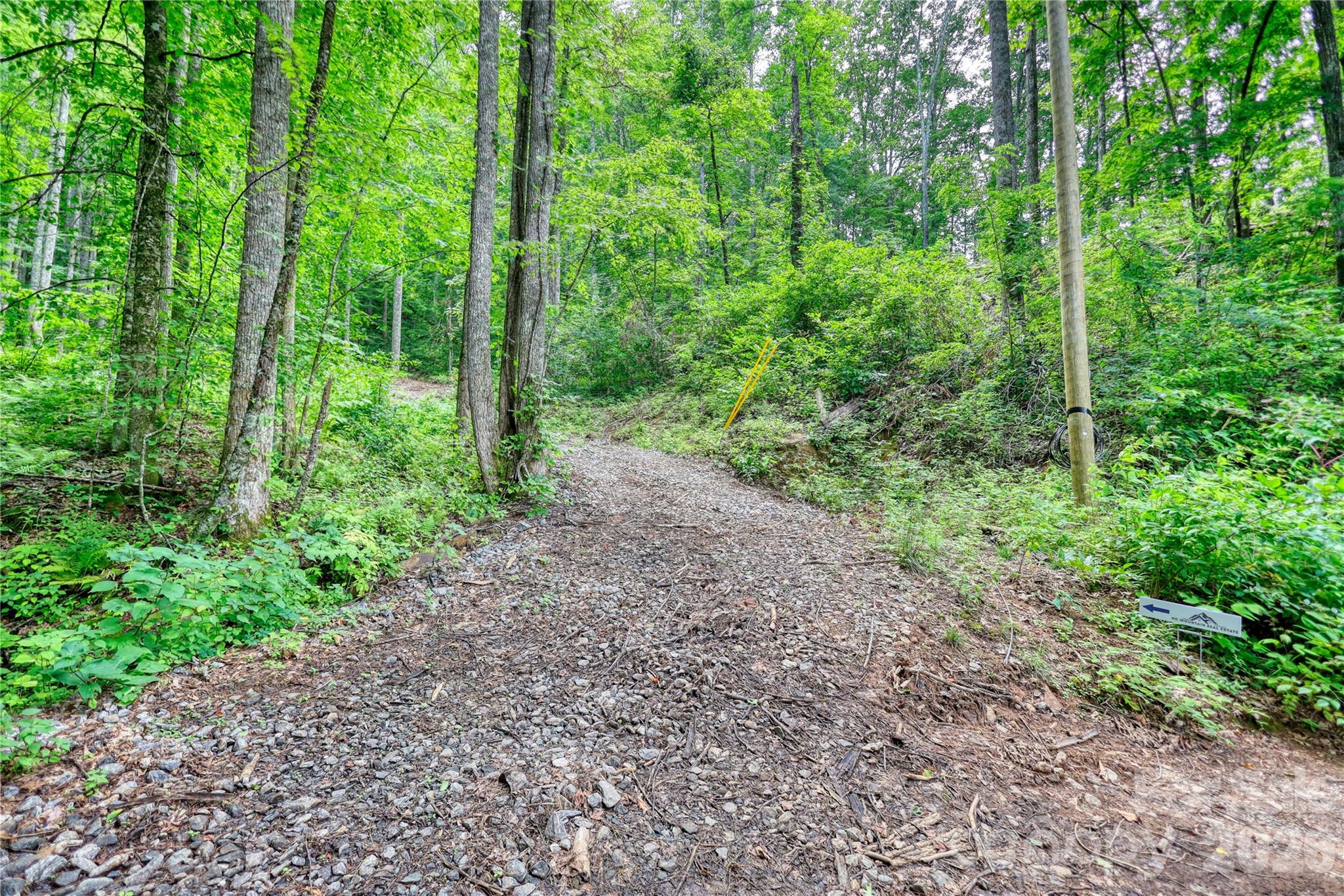533 Enchanted Forest Drive Property Photo 35