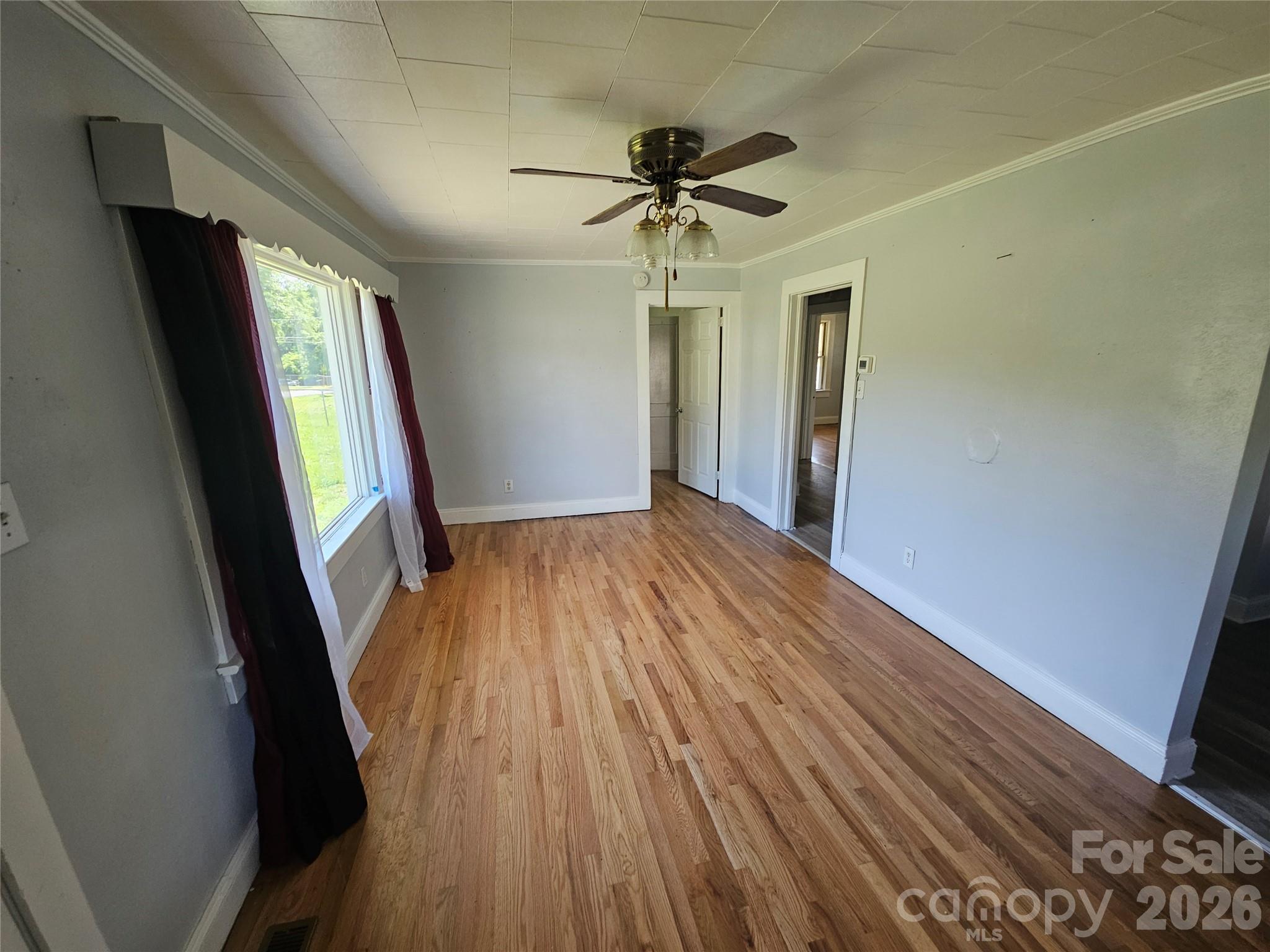 1515 16th Avenue Property Photo 3