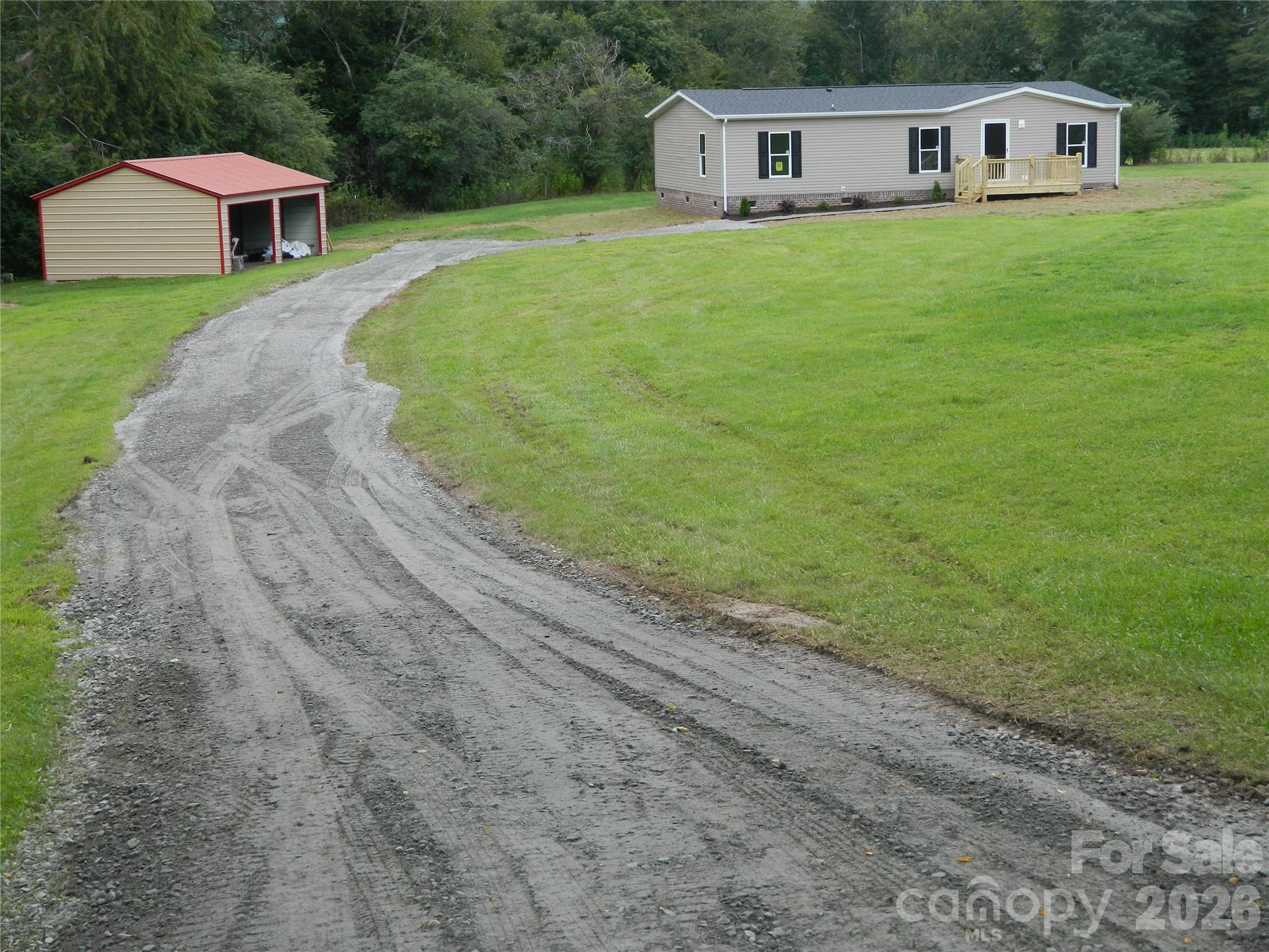 3944 Hollywood Ridge Road Property Photo 1