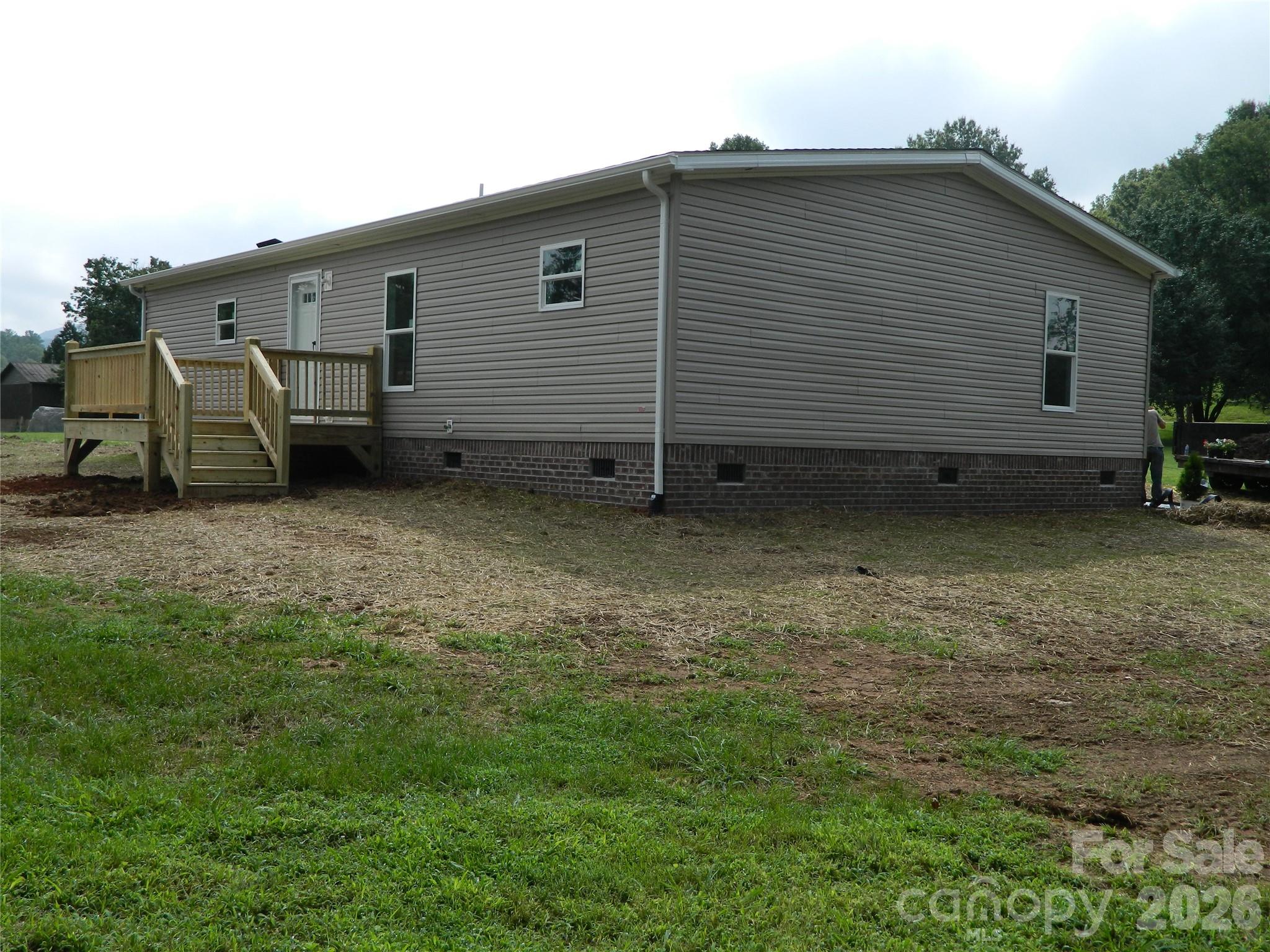 3944 Hollywood Ridge Road Property Photo 6