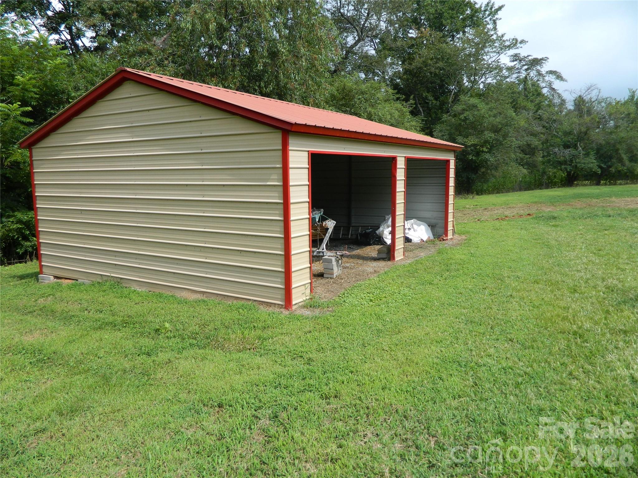 3944 Hollywood Ridge Road Property Photo 7