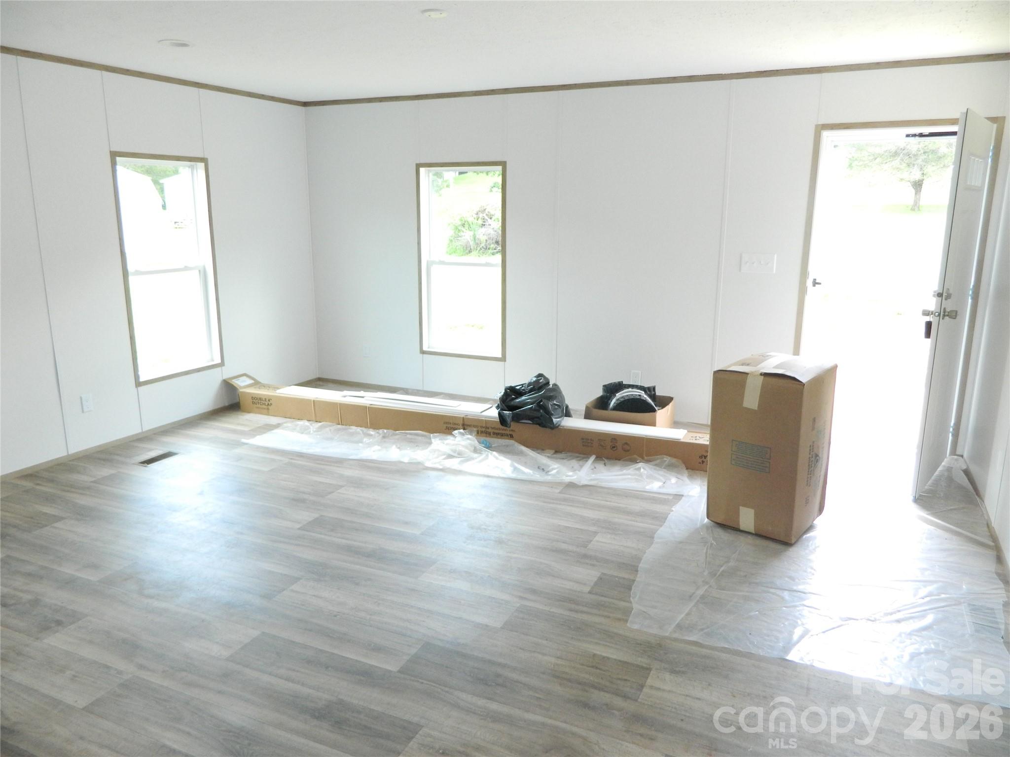 3944 Hollywood Ridge Road Property Photo 11