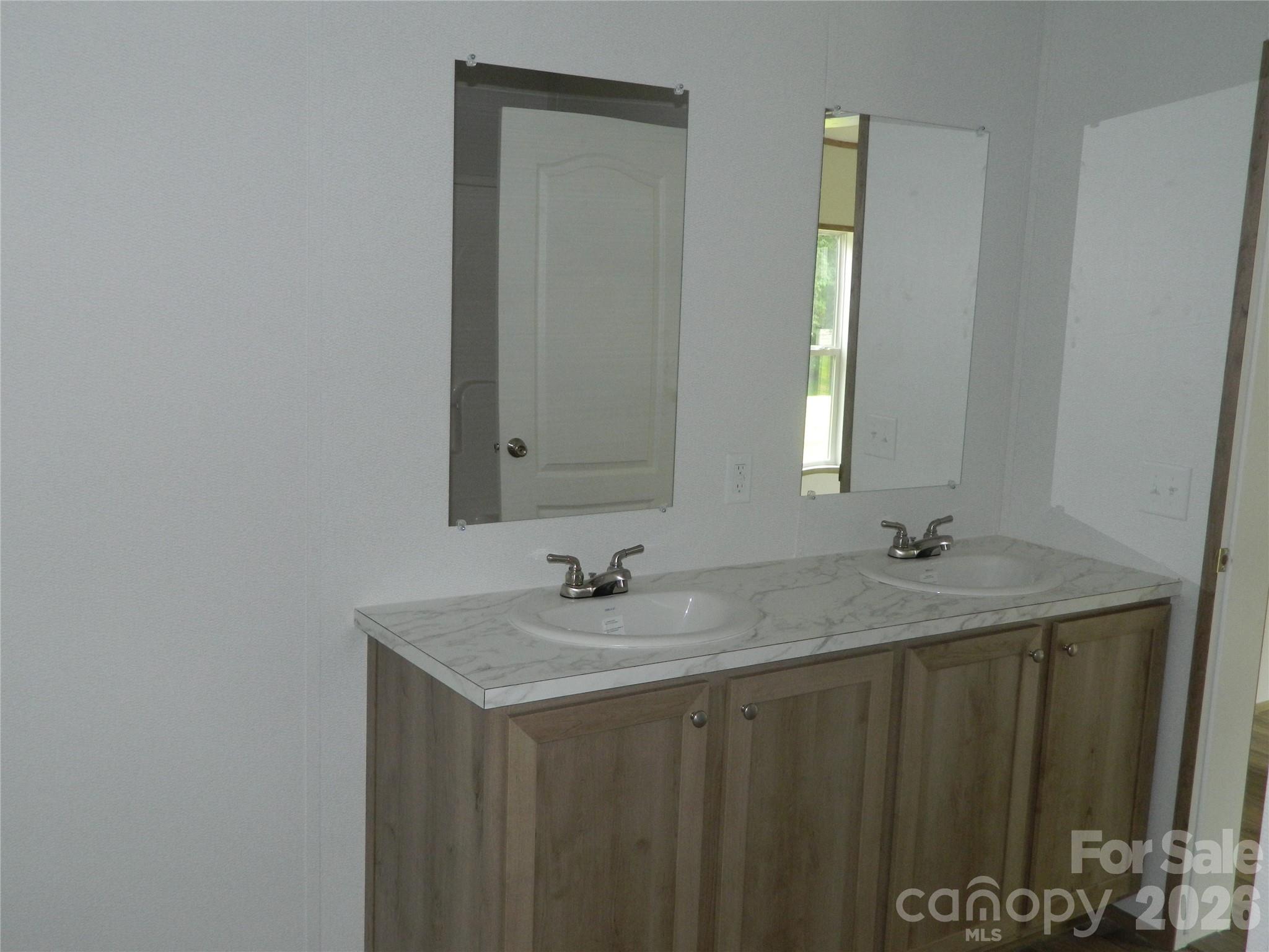 3944 Hollywood Ridge Road Property Photo 19