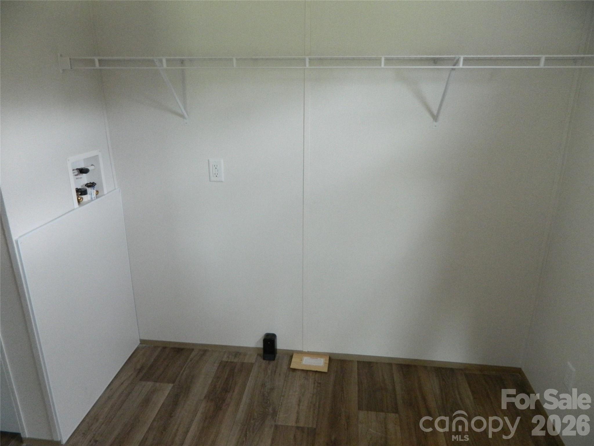3944 Hollywood Ridge Road Property Photo 21