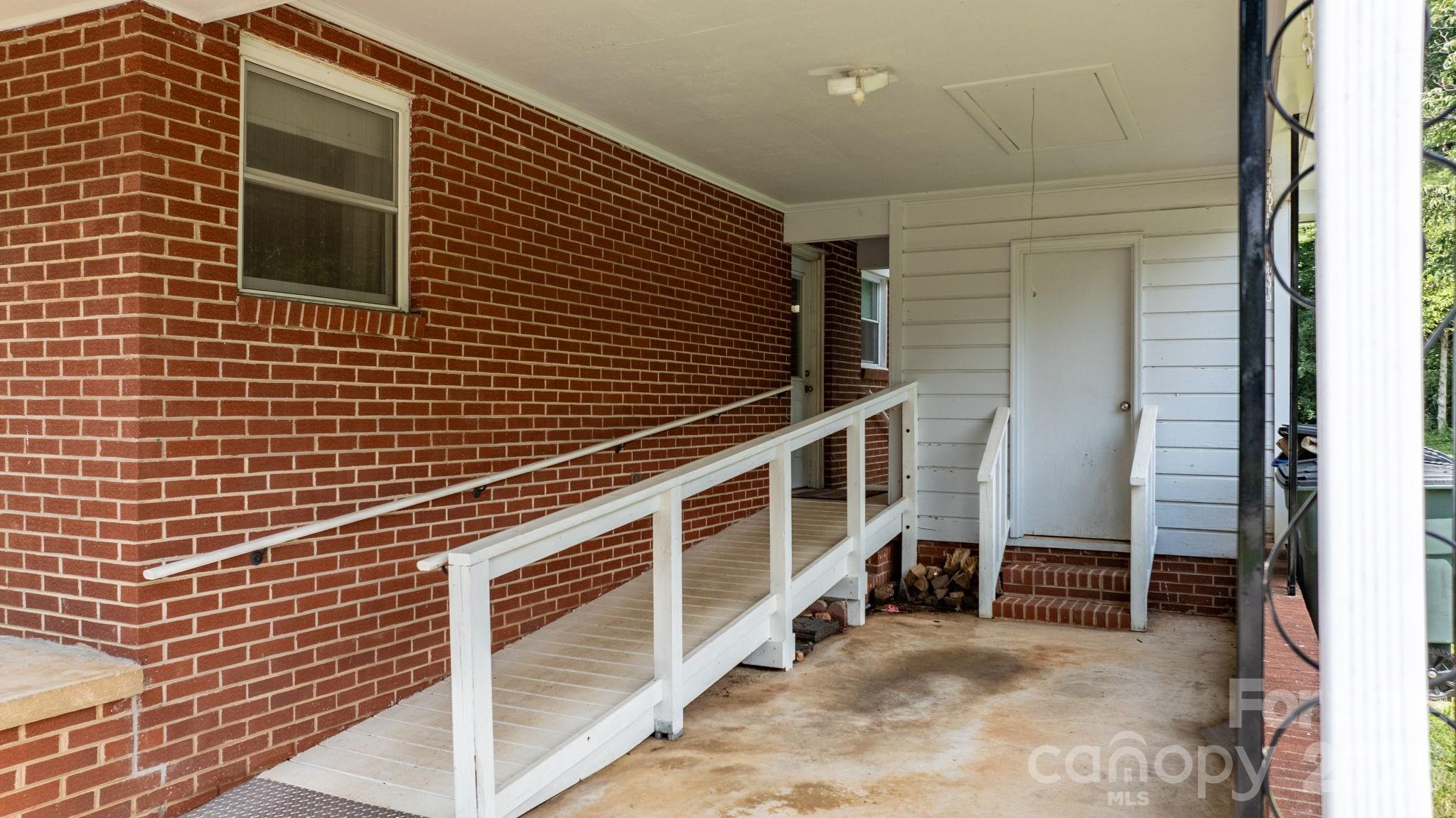 704 4th Street Property Photo 20
