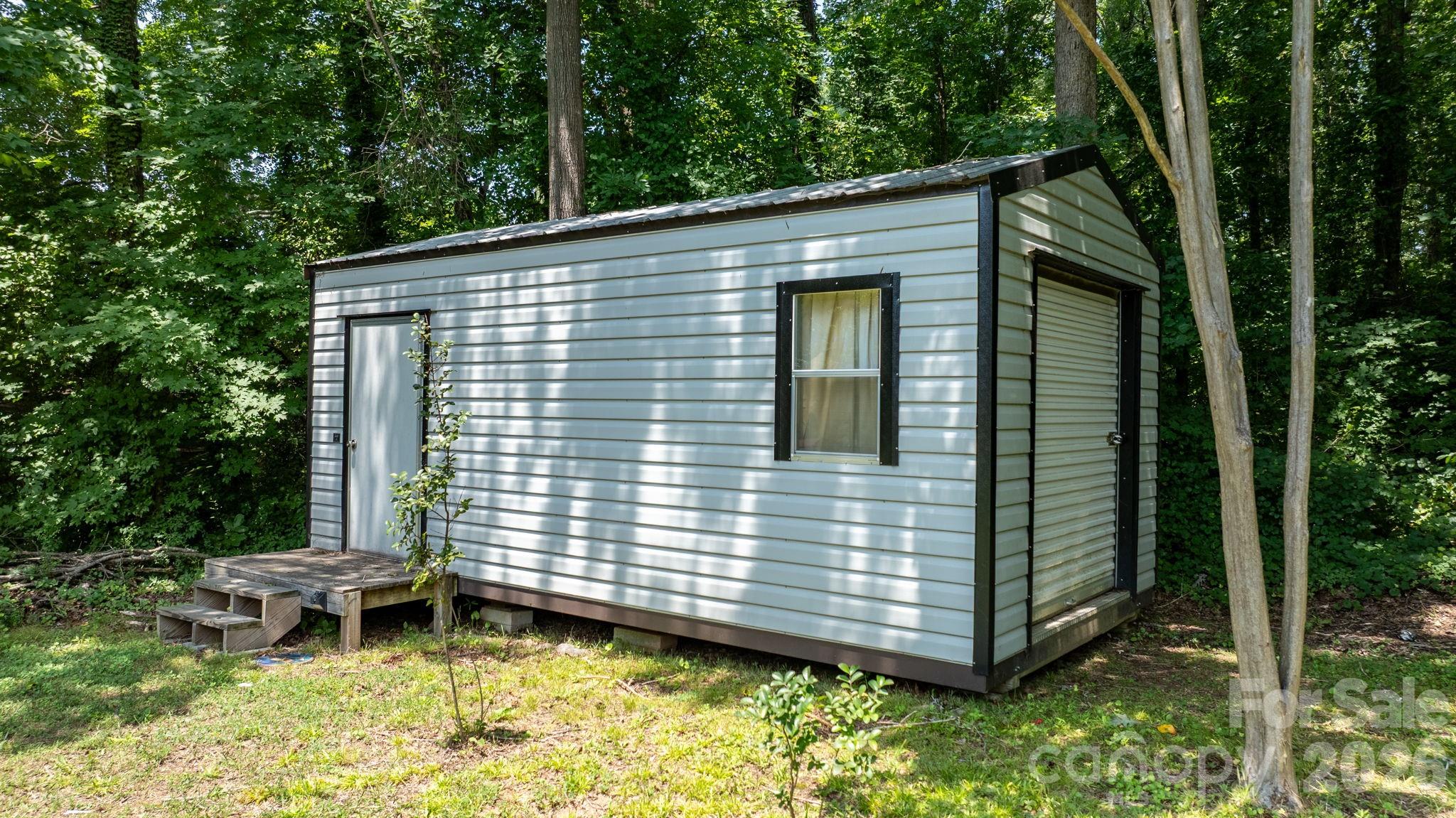 704 4th Street Property Photo 25