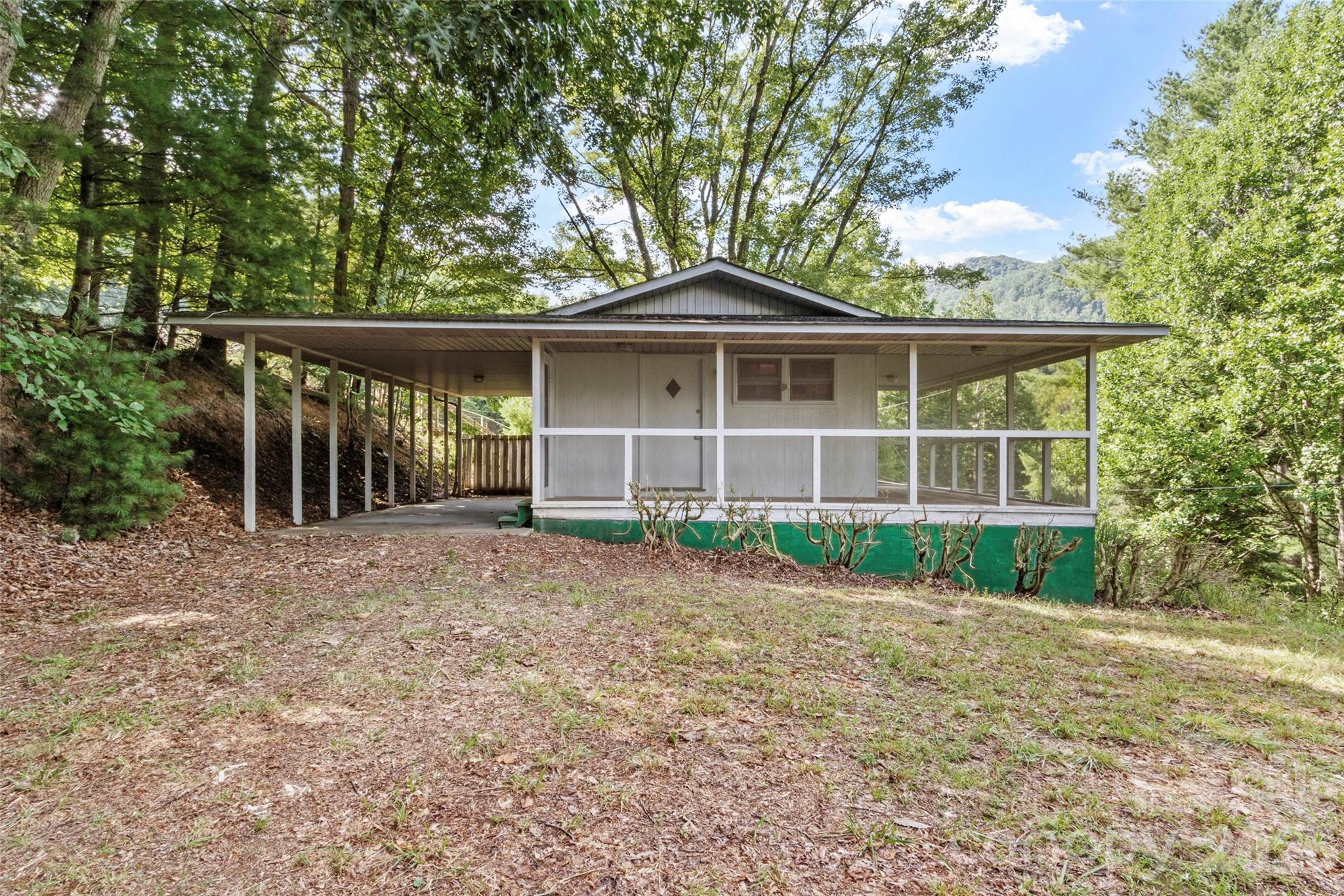 144 Florida Hill Drive Property Photo 1