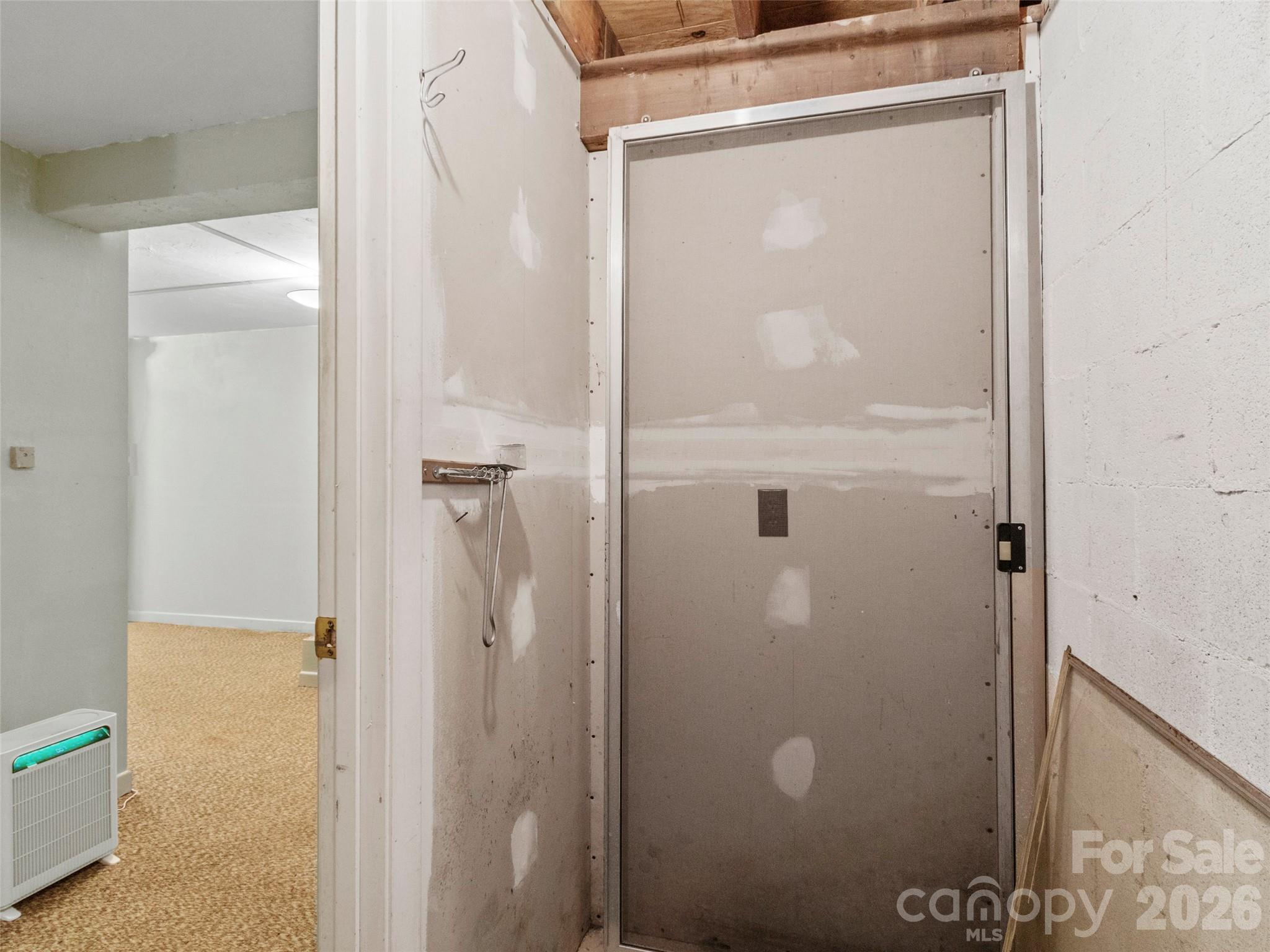 144 Florida Hill Drive Property Photo 23