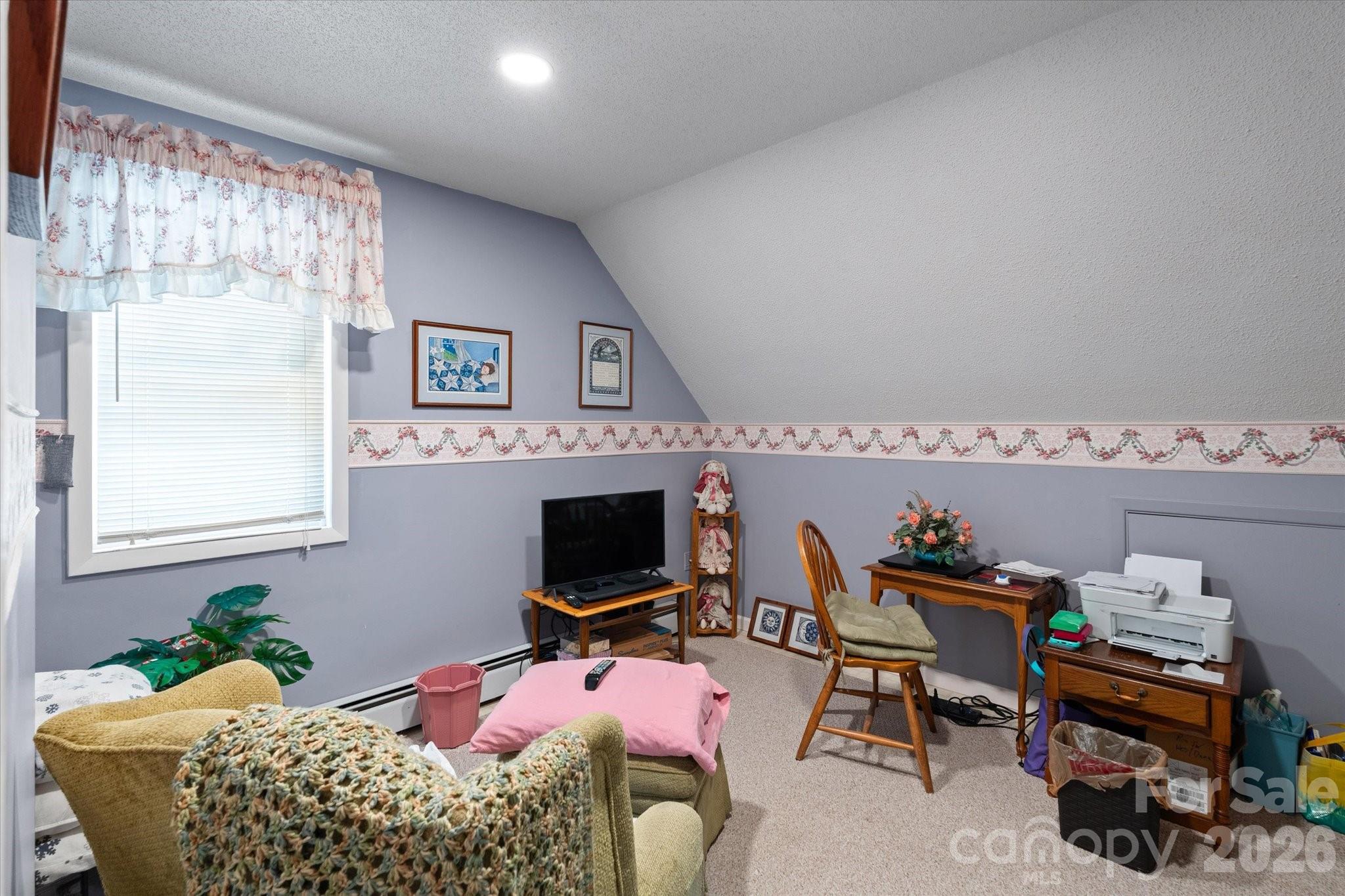 530 West Side Road Property Photo 16