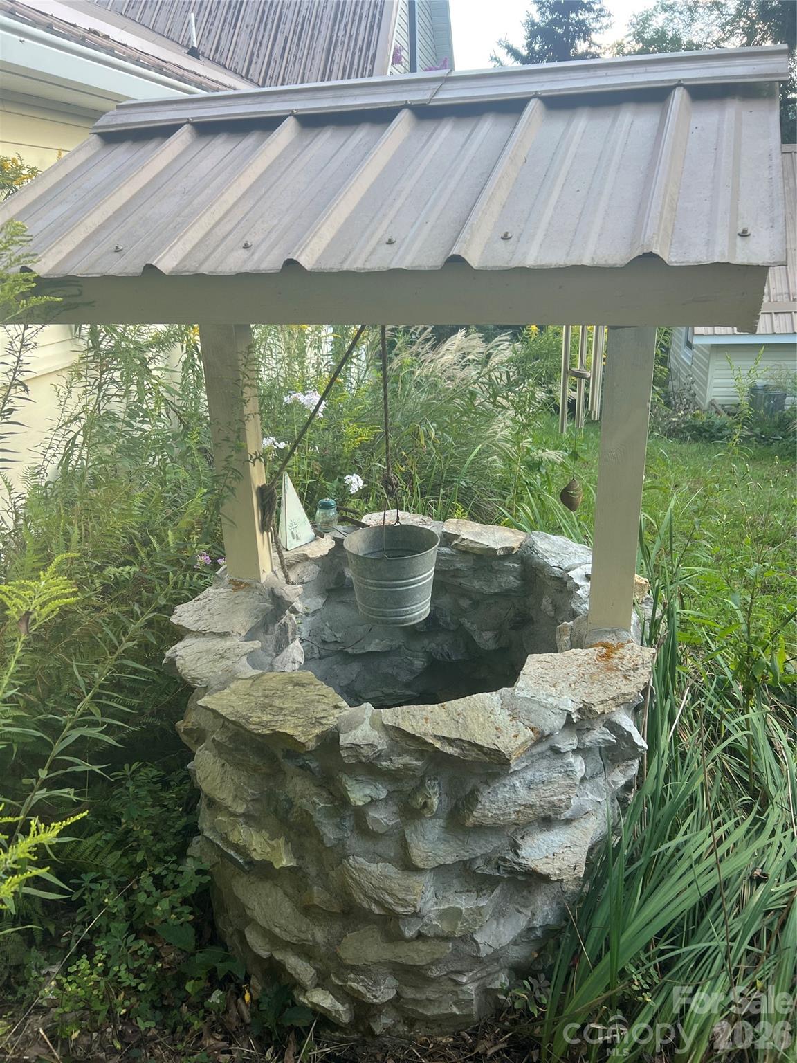 530 West Side Road Property Photo 38
