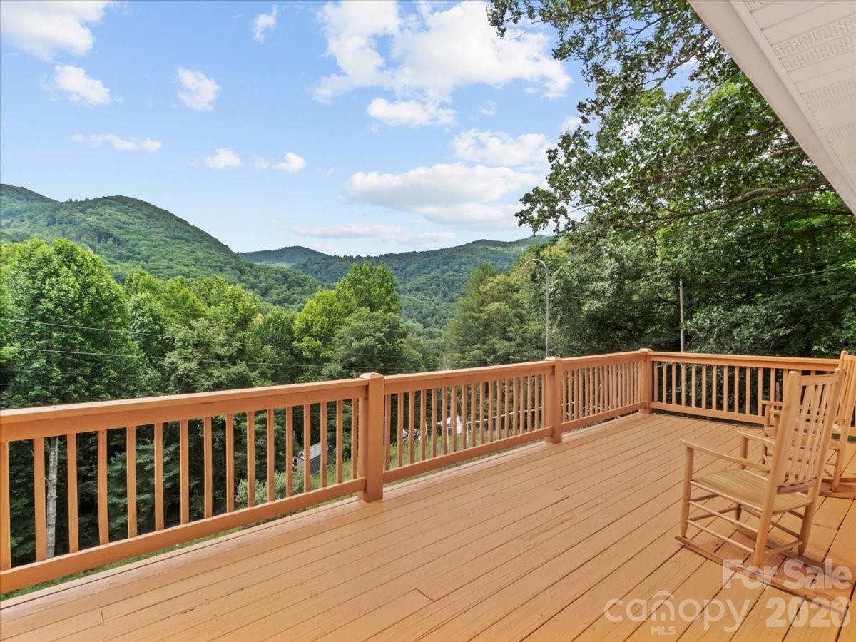198 Florida Hill Drive Property Photo 1